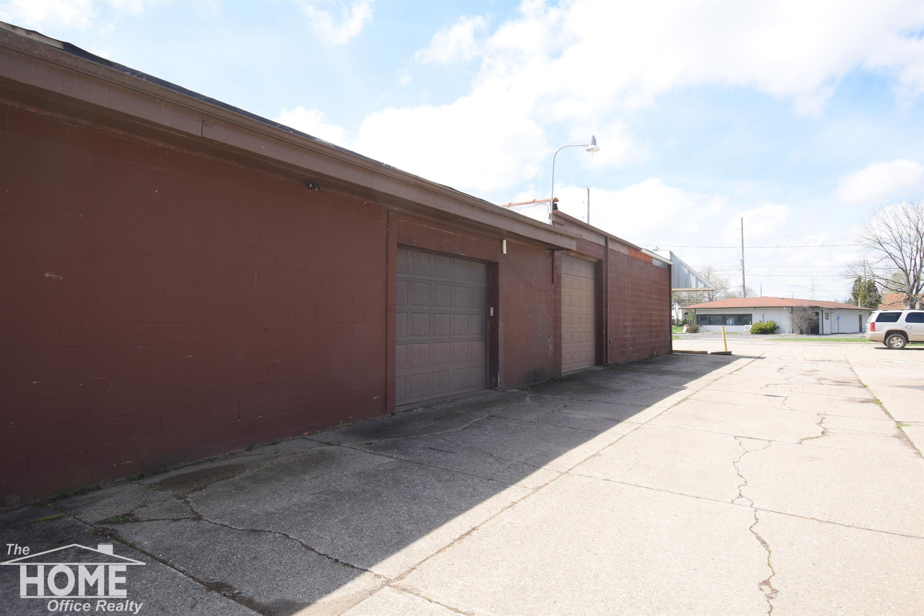 1201 Corunna Avenue - Photo 3