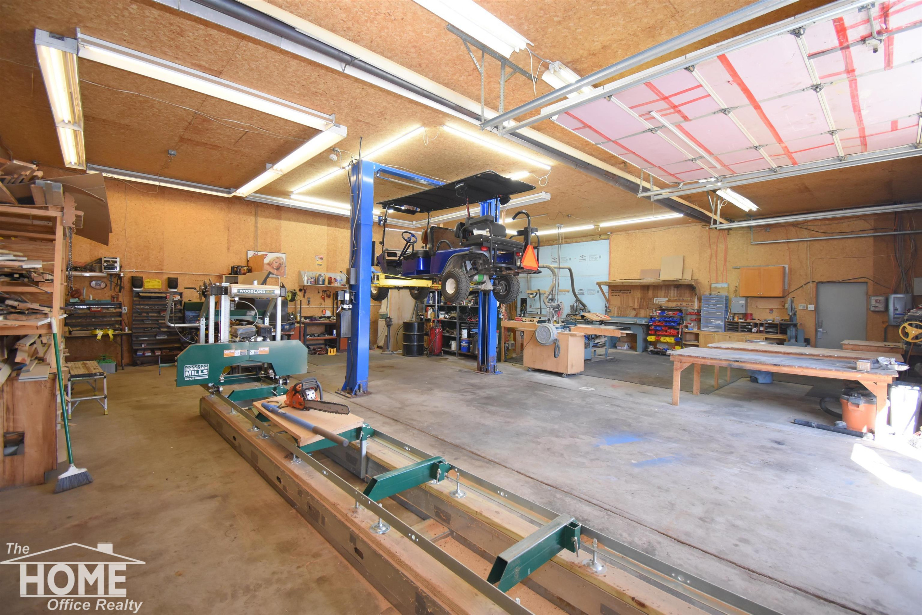 1201 Corunna Avenue - Photo 5