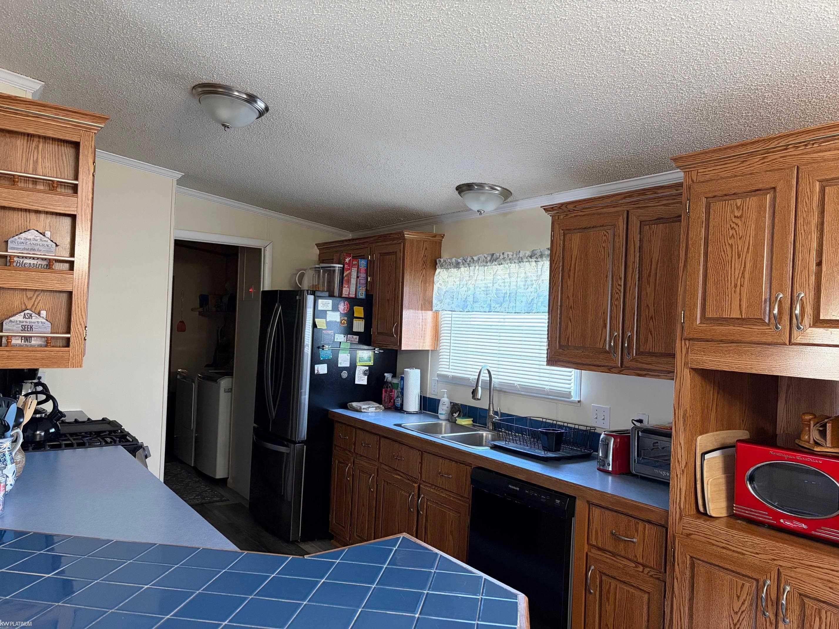 421 Red Pine Drive, Flint, MI 48506 — Photo 11