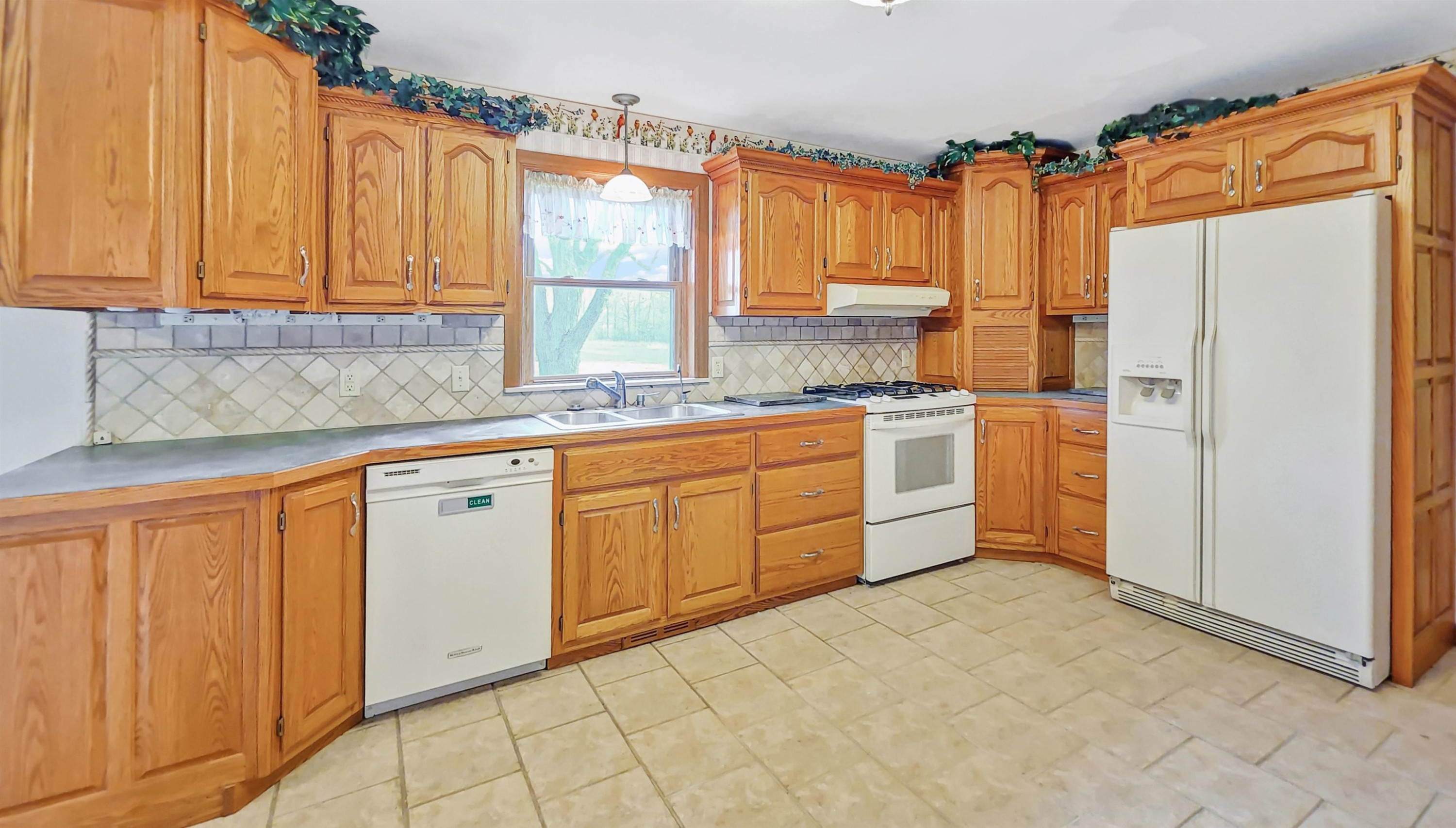 8166 N Linden Road, Mount Morris, MI 48458 — Photo 10