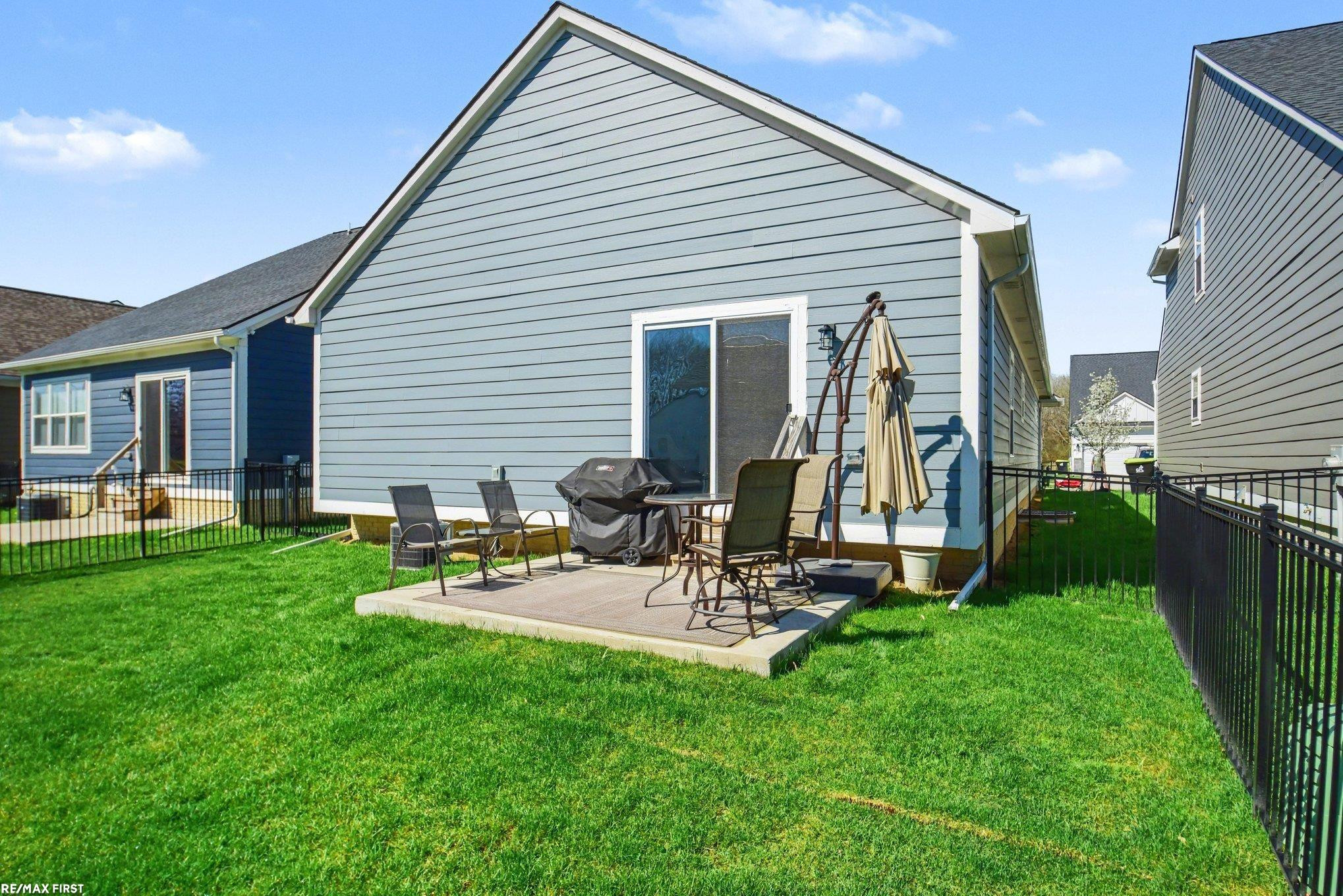 47050 Brookview Drive, MI 48047 — Photo 25