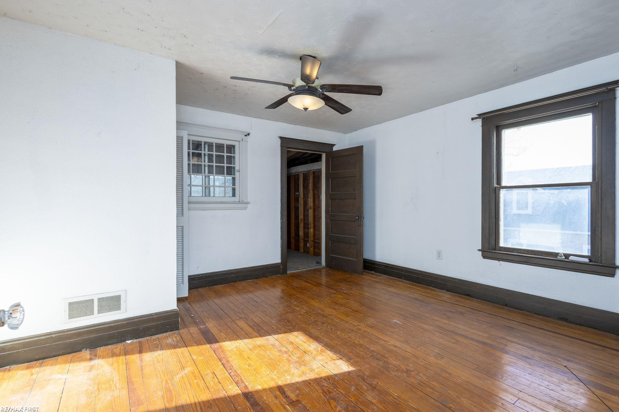 24 Grand Ave Avenue, Mount Clemens, MI 48043 — Photo 19