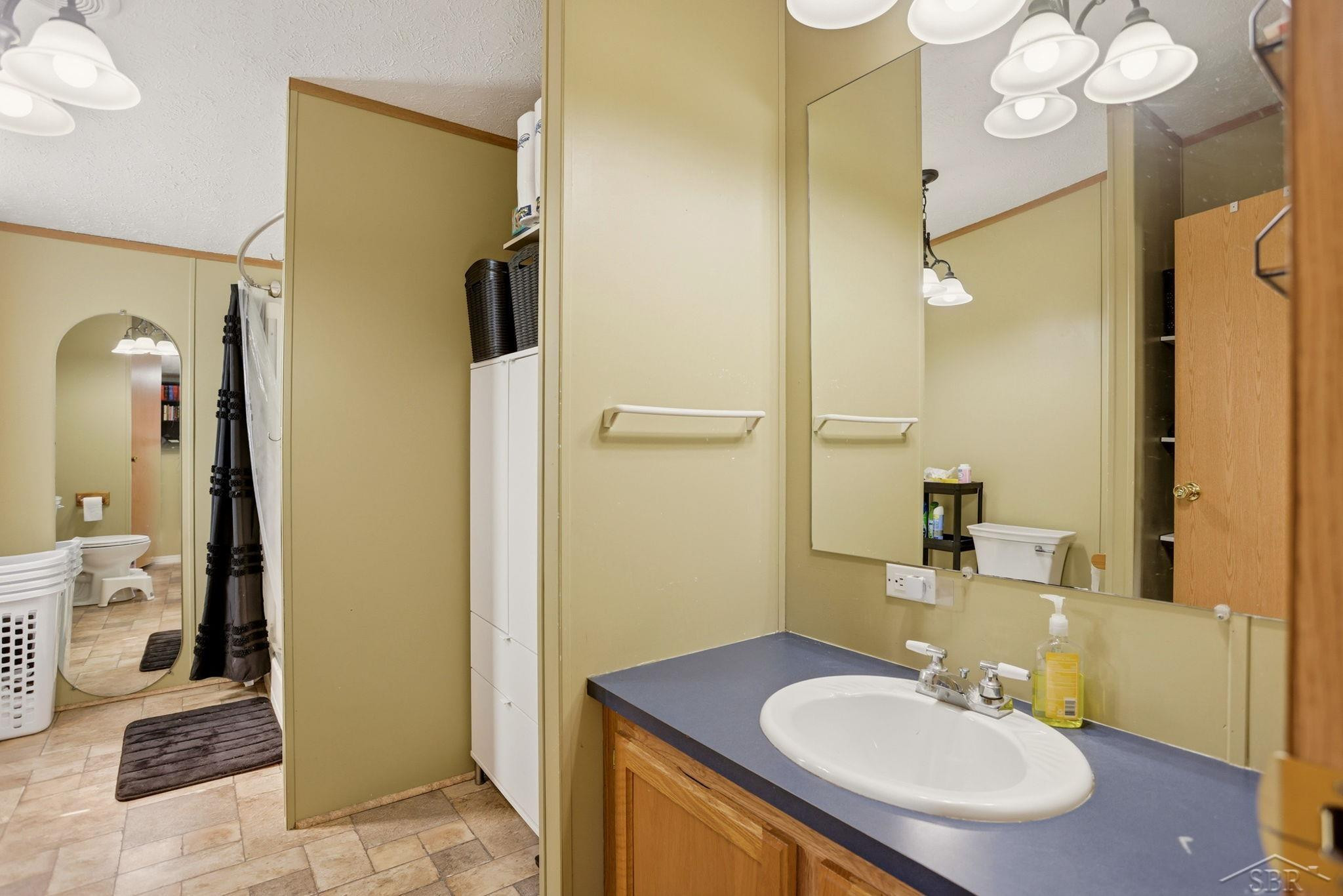 130 S Miller Road, Saginaw, MI 48609 — Photo 11