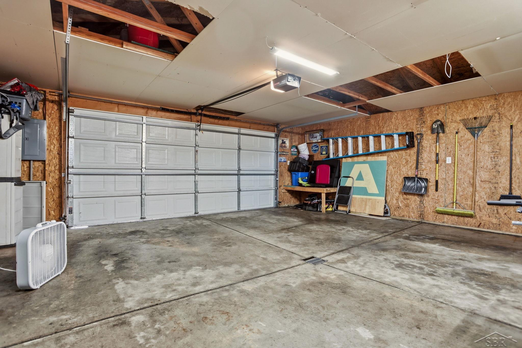 130 S Miller Road, Saginaw, MI 48609 — Photo 15