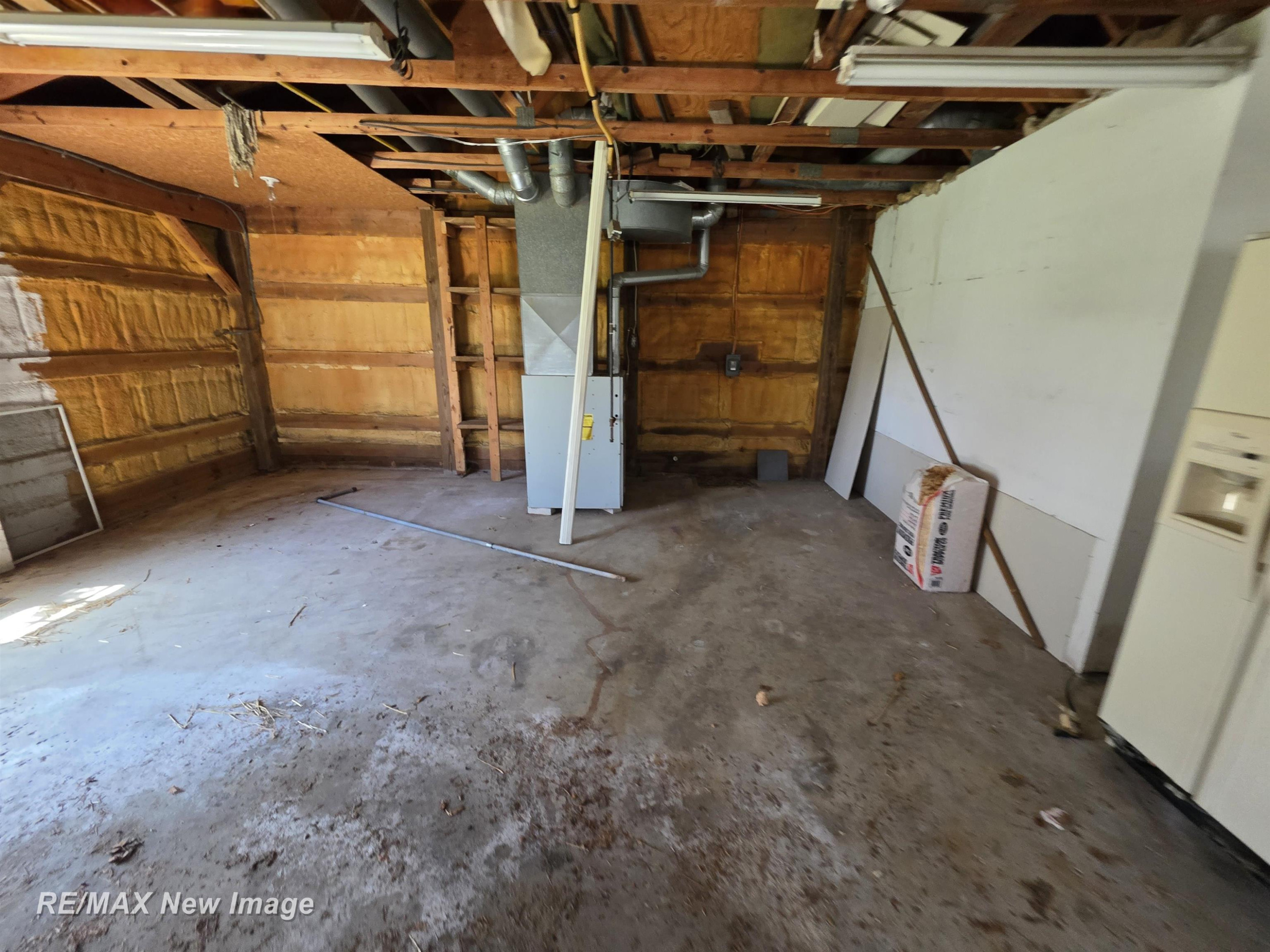 184 S Main Street, MI — Photo 45