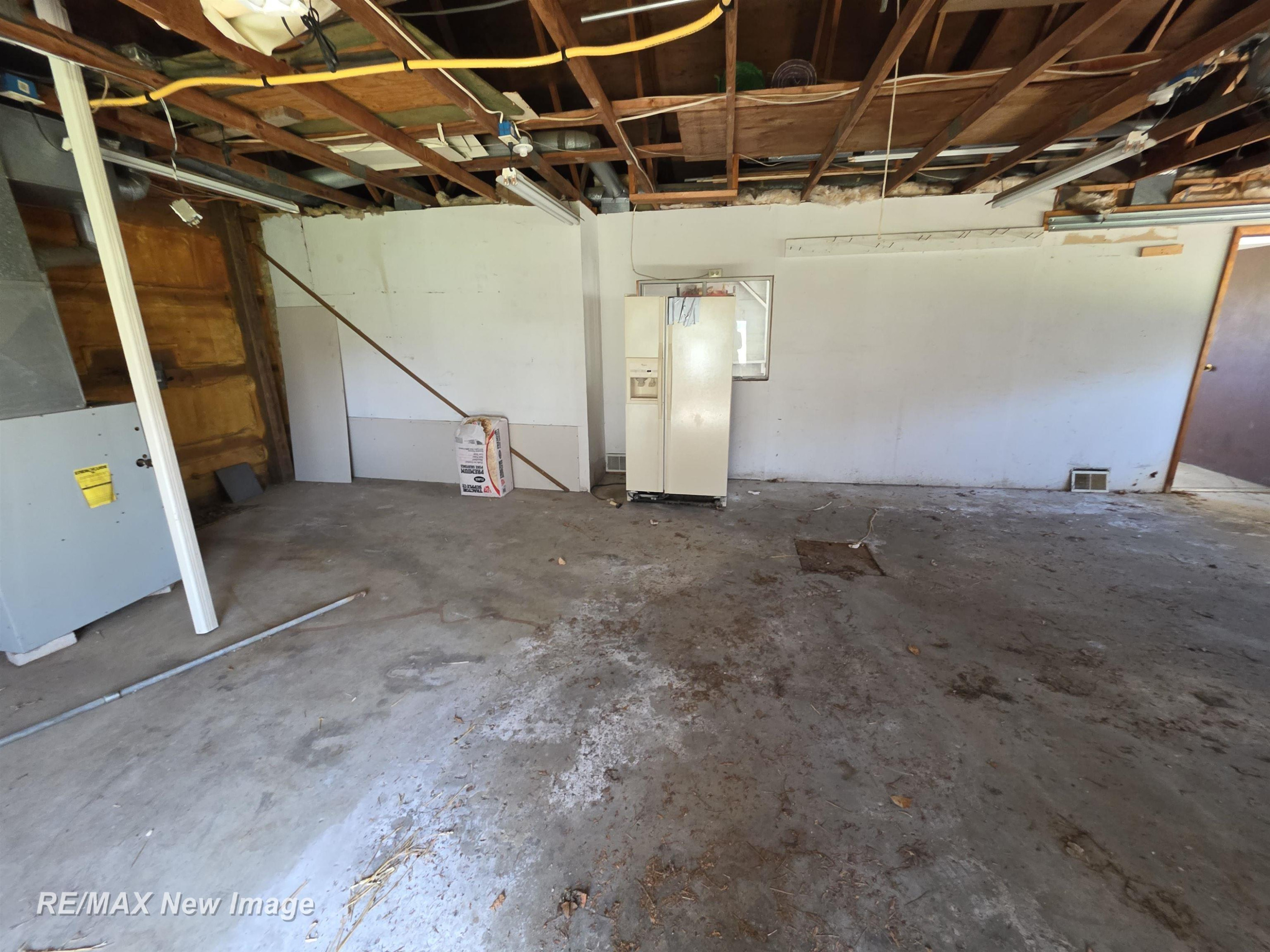 184 S Main Street, MI — Photo 46