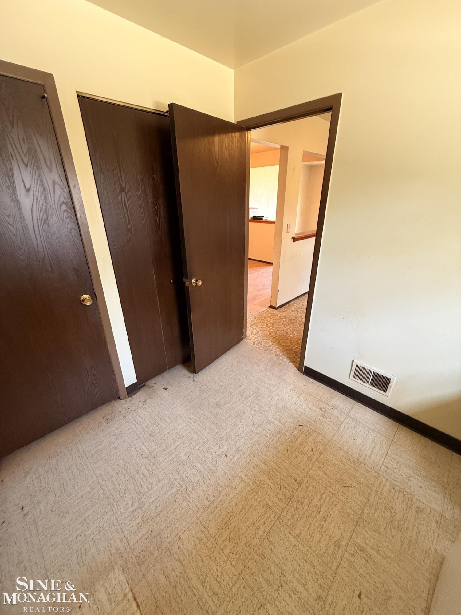 6655 Lee Crest Drive, West Bloomfield, MI — Photo 42