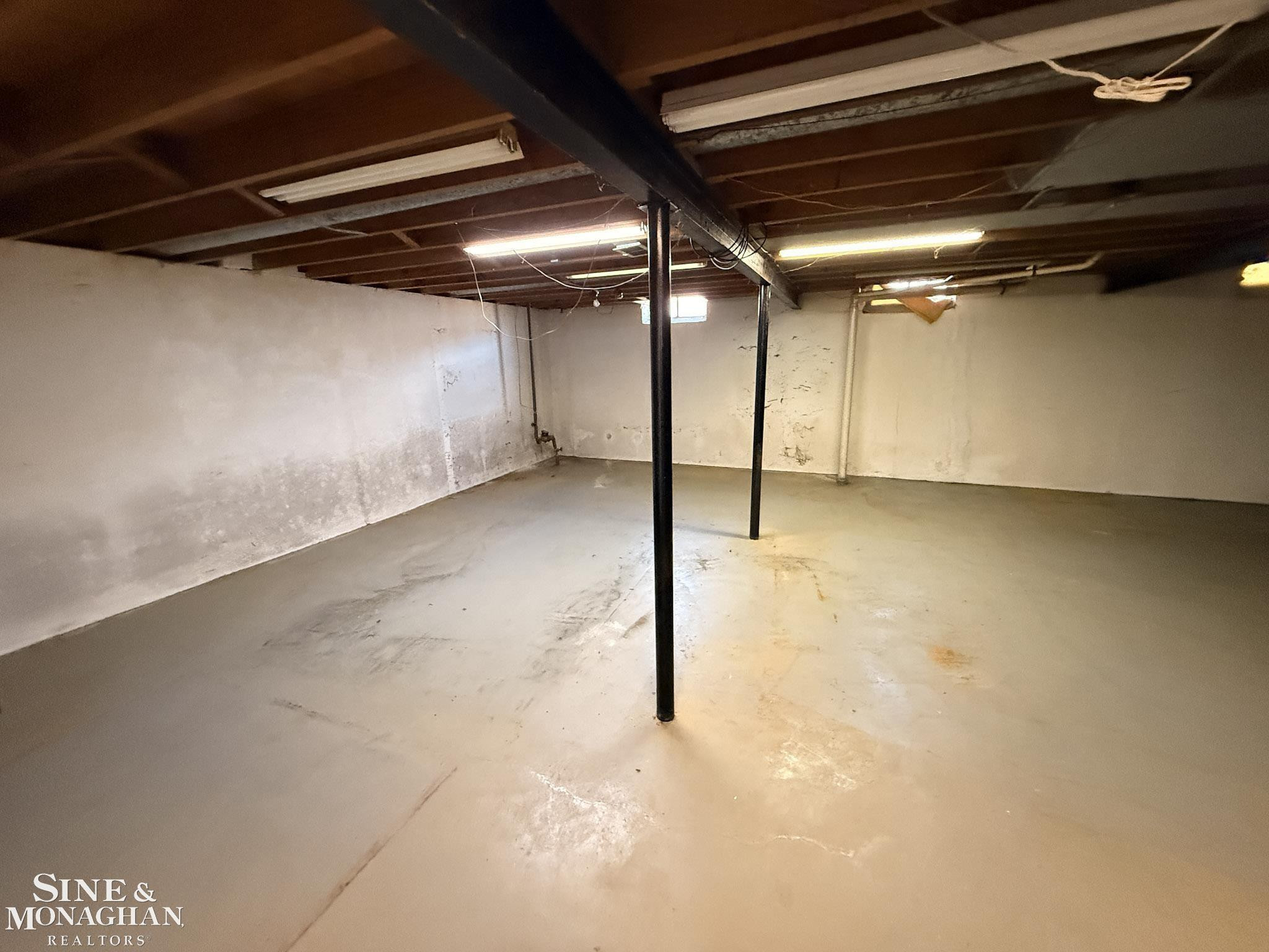 6655 Lee Crest Drive, West Bloomfield, MI — Photo 44