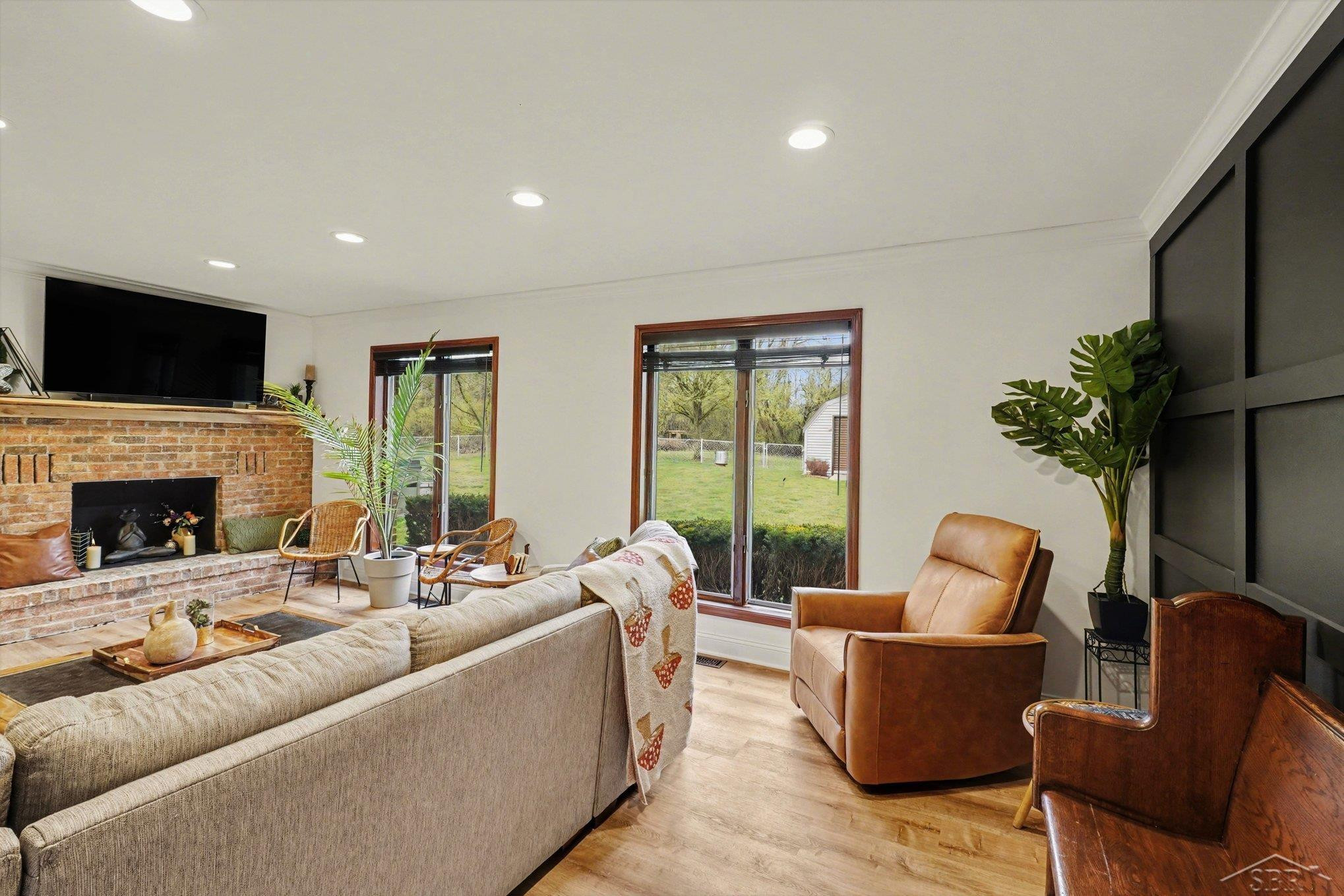 1329 Woodnoll Drive, Flint, MI 48507 — Photo 16