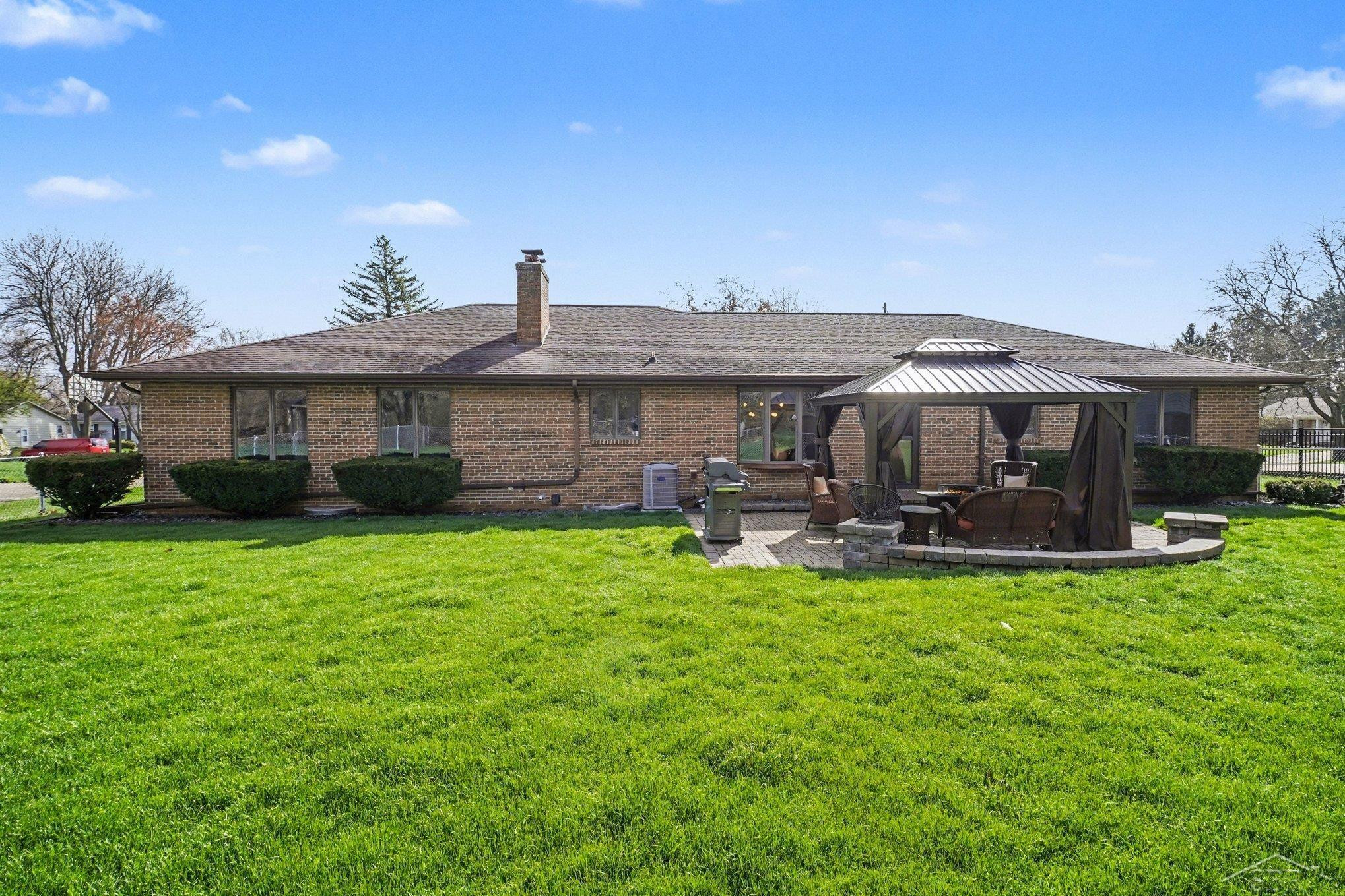 1329 Woodnoll Drive, Flint, MI 48507 — Photo 37