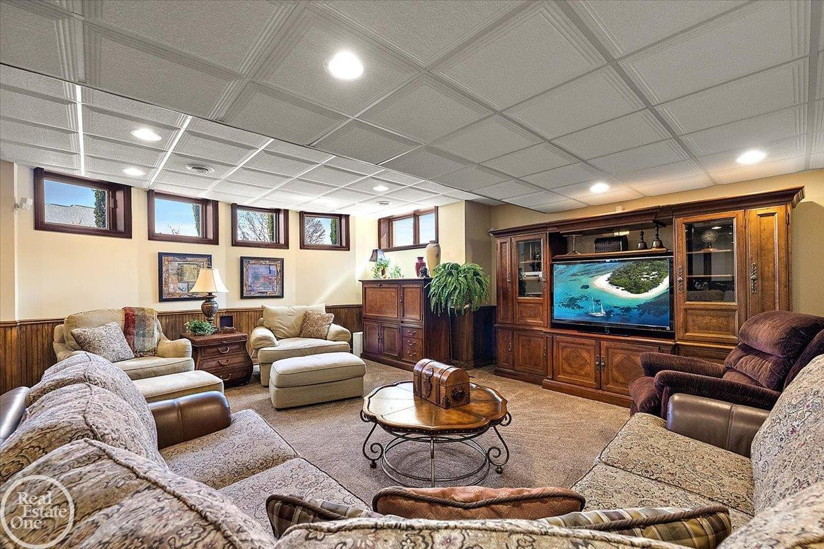 49515 Regatta Street, MI, 48047