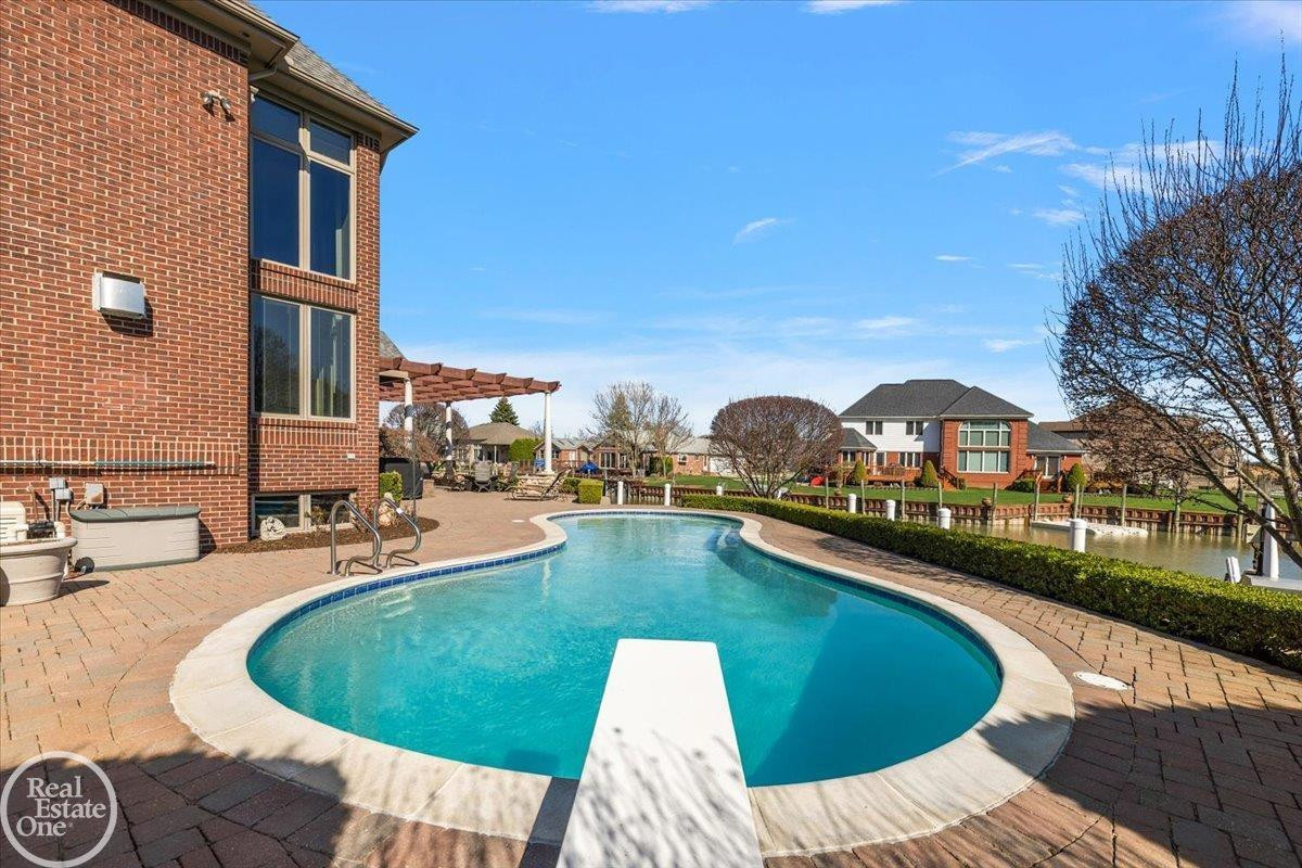 49515 Regatta Street, MI, 48047