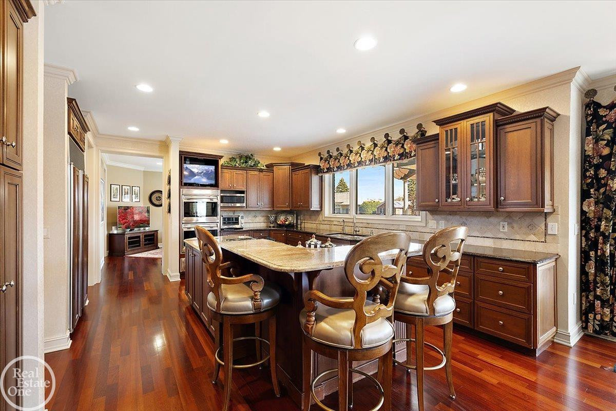 49515 Regatta Street, MI, 48047