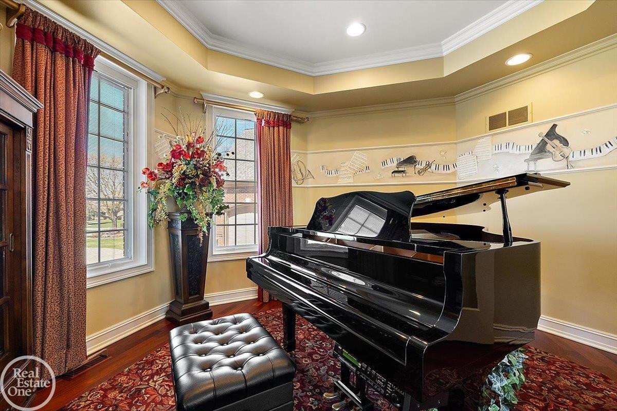 49515 Regatta Street, MI, 48047