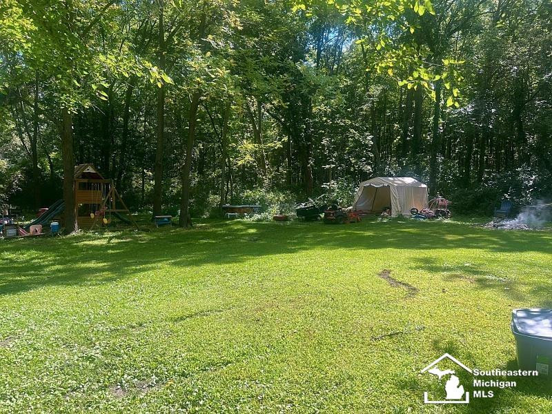 7808 Lewis Avenue, Temperance, MI 48182 — Photo 11