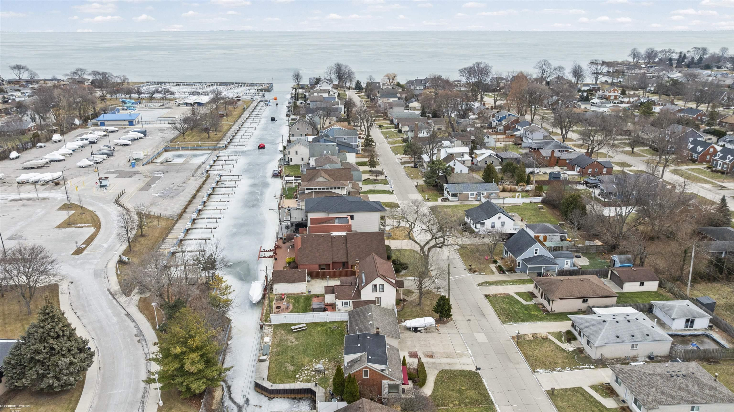 22437 Milner Street, Saint Clair Shores, MI 48081 — Photo 35