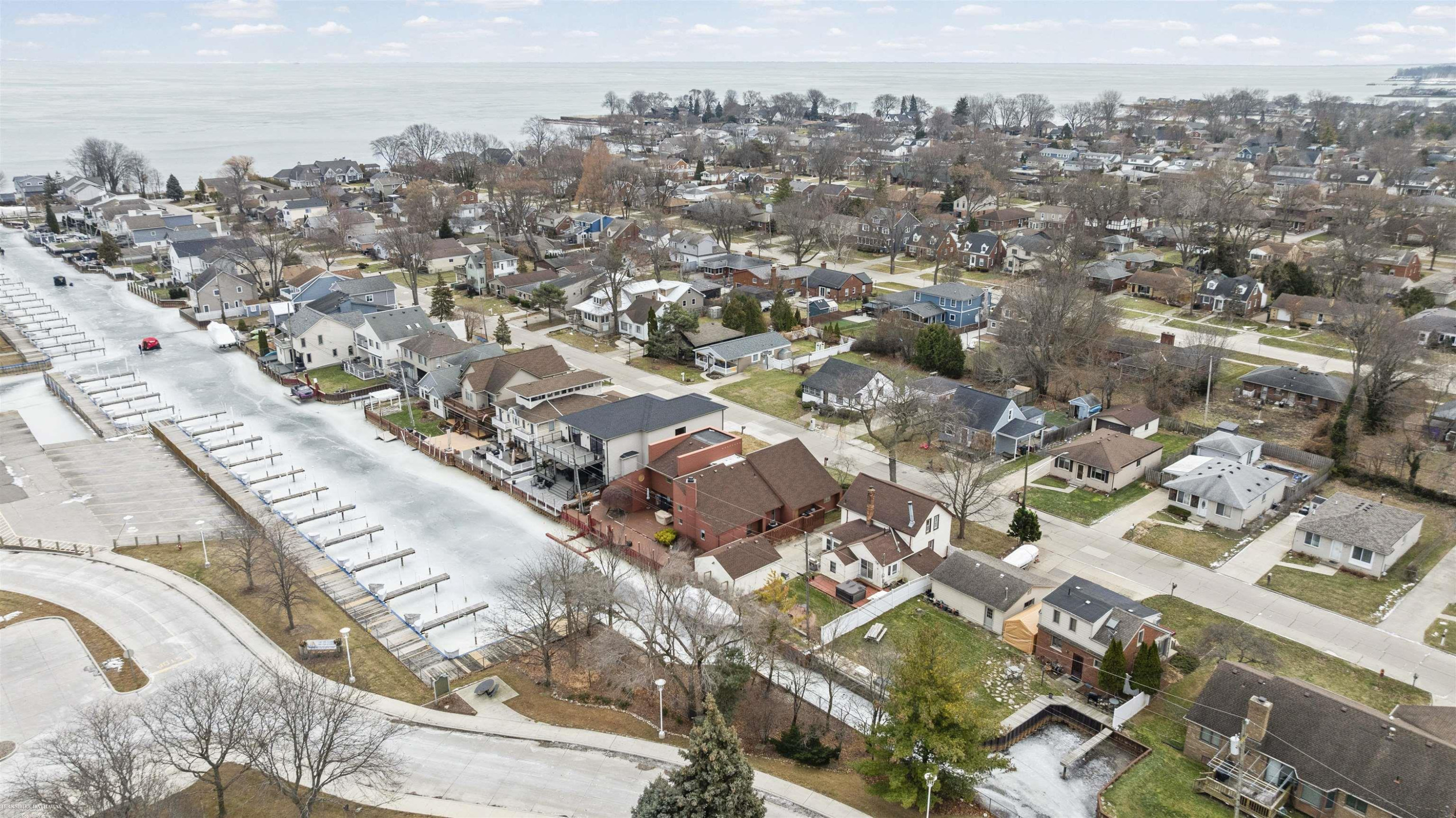 22437 Milner Street, Saint Clair Shores, MI 48081 — Photo 38