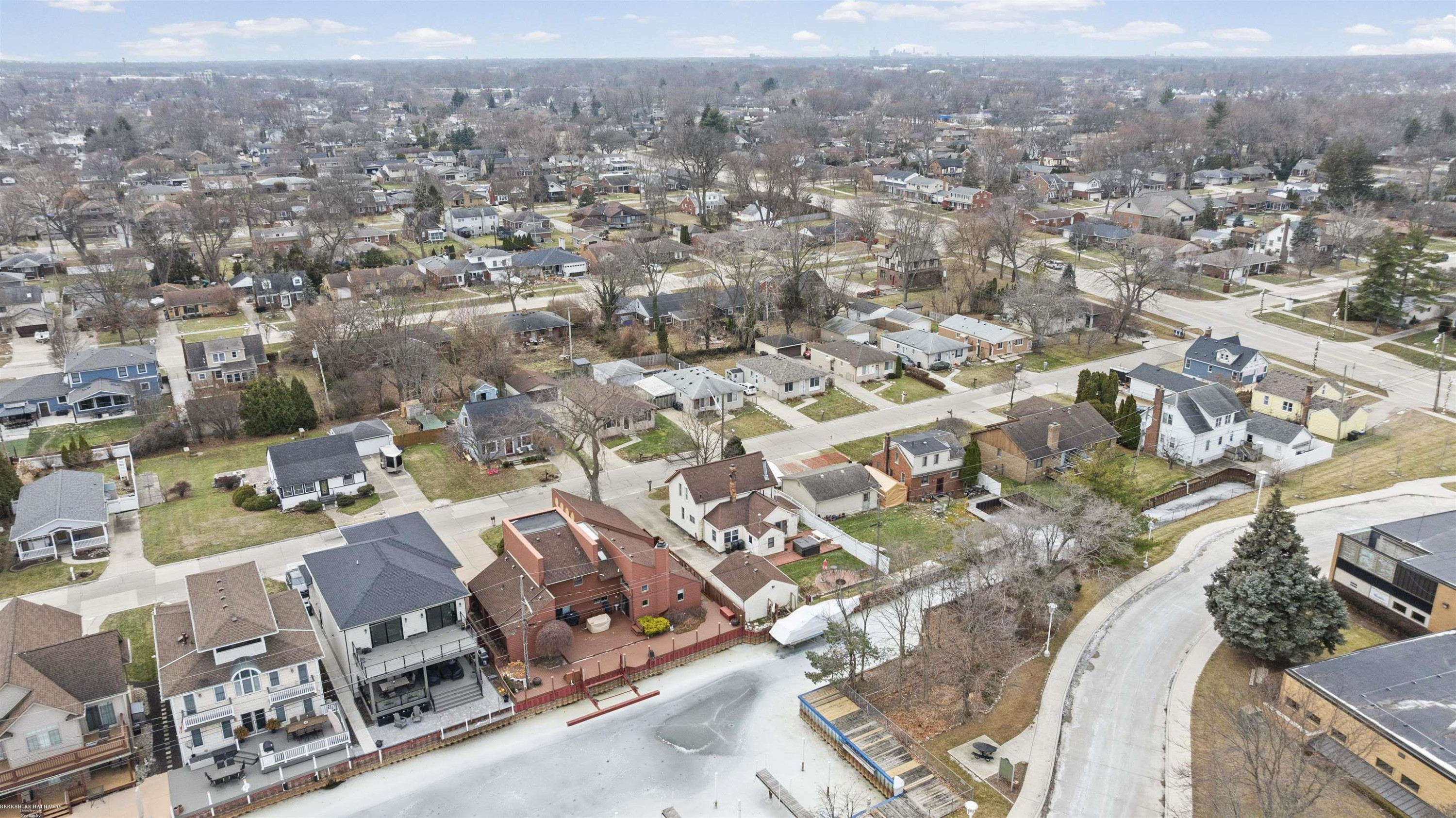 22437 Milner Street, Saint Clair Shores, MI 48081 — Photo 45