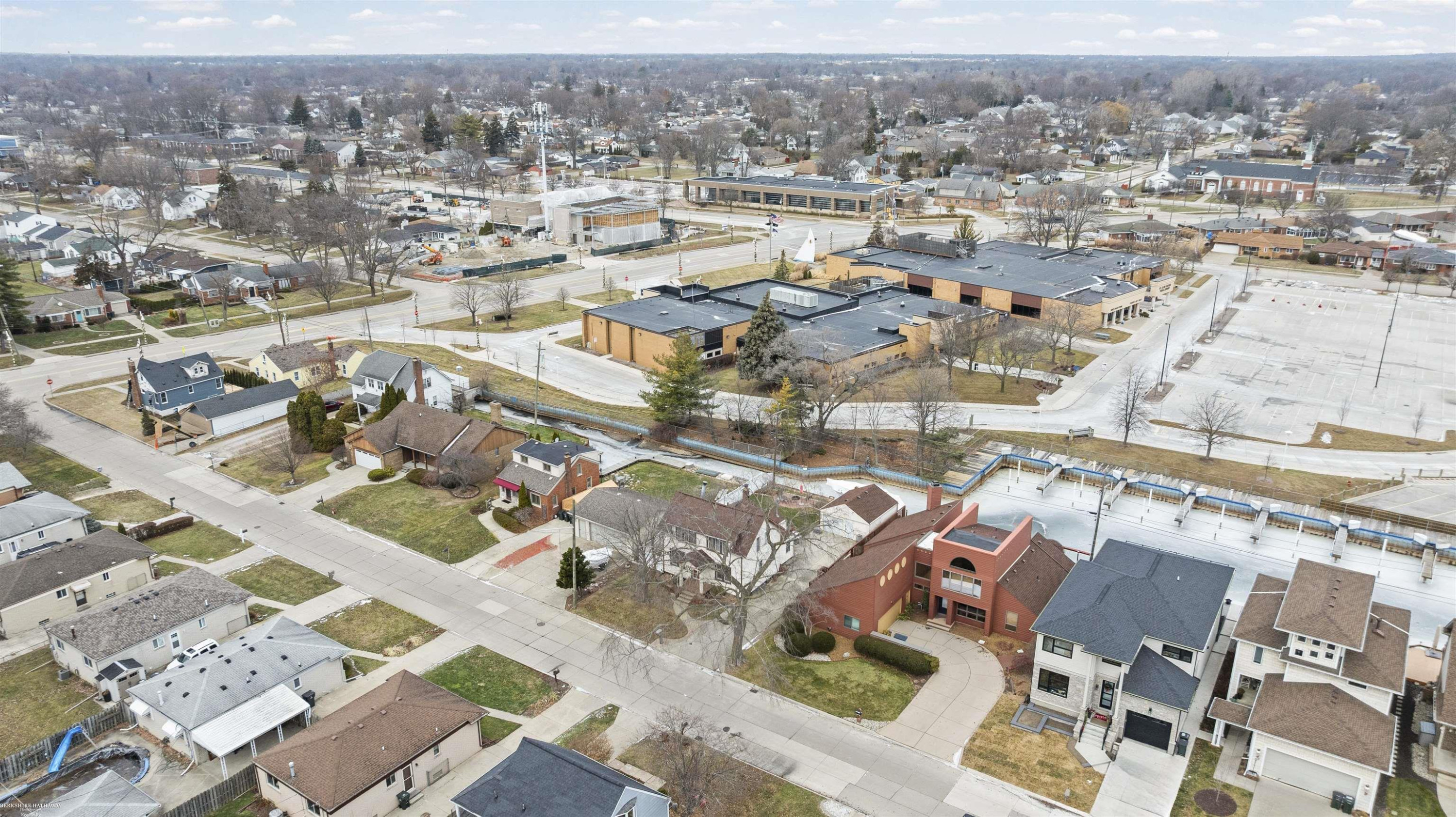 22437 Milner Street, Saint Clair Shores, MI 48081 — Photo 48