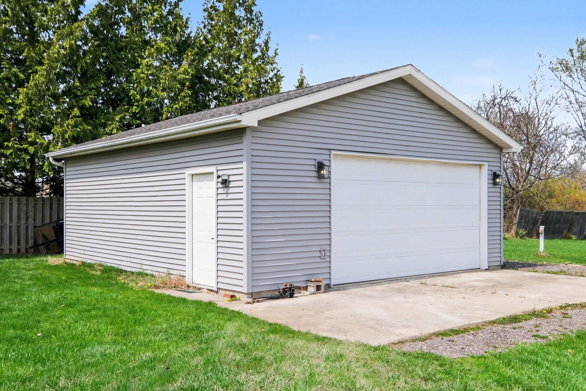 8027 N Webster Road, Mount Morris, MI 48458 — Photo 44