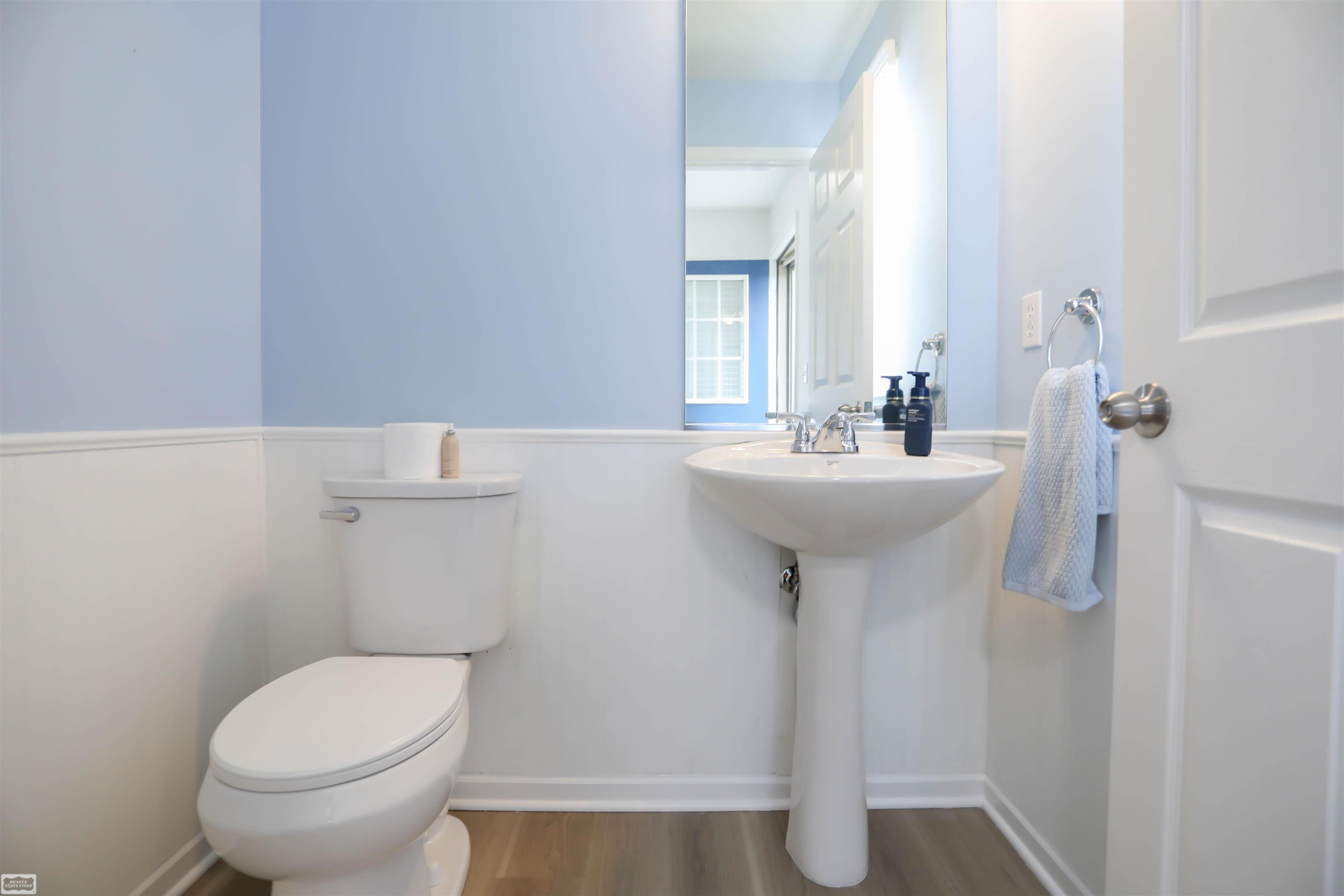 17889 Troon Trail, MI 48042 — Photo 15