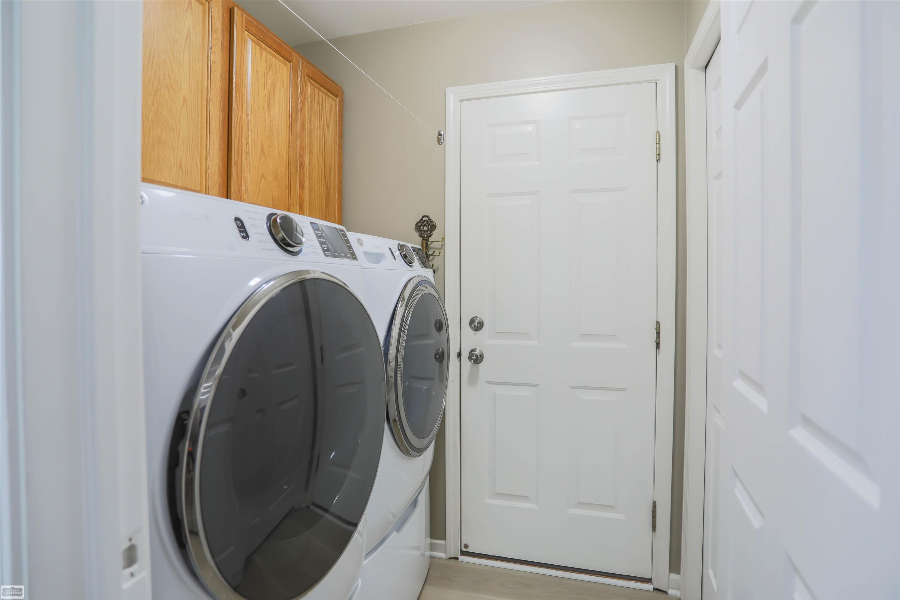17889 Troon Trail, MI 48042 — Photo 16