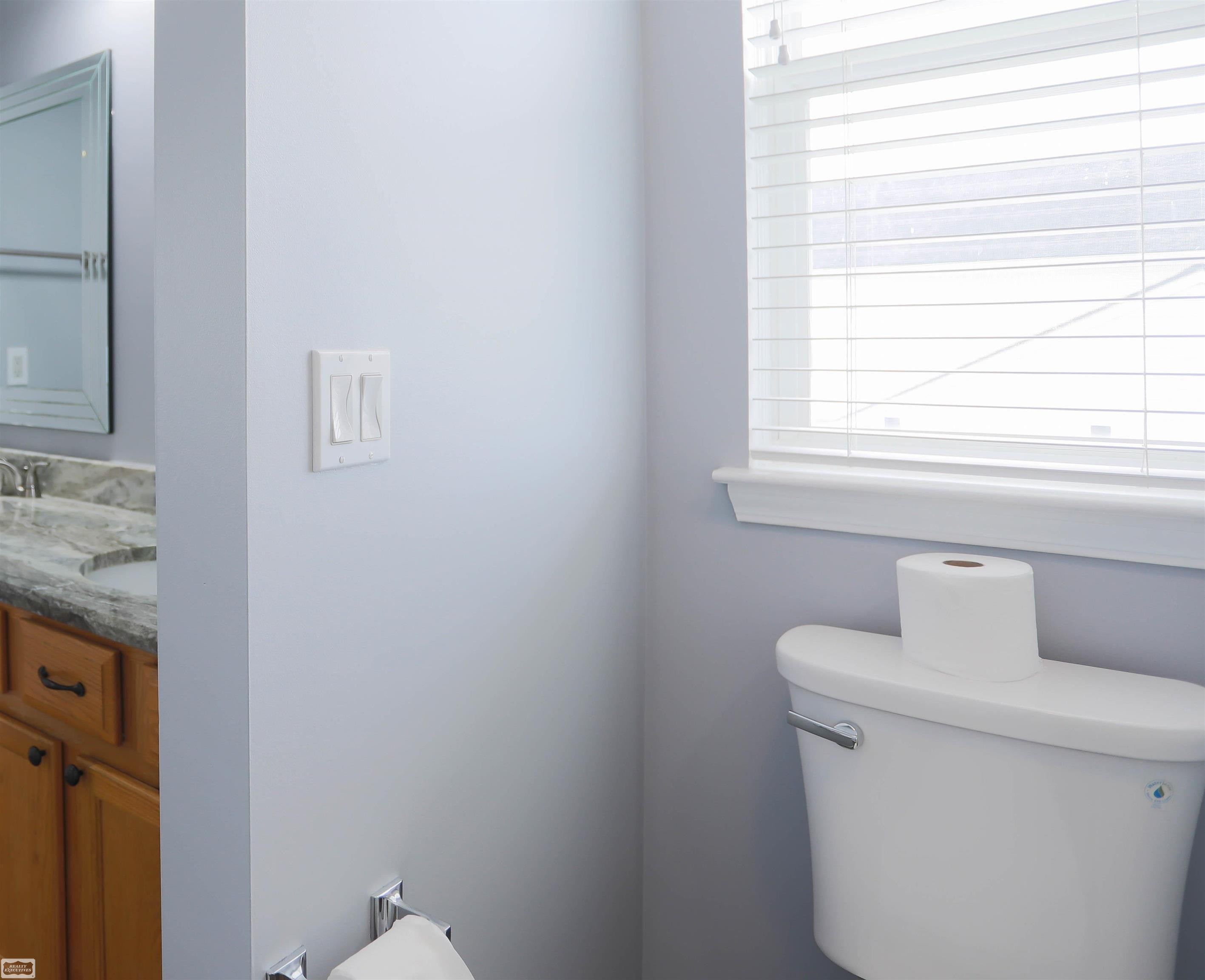 17889 Troon Trail, MI 48042 — Photo 35