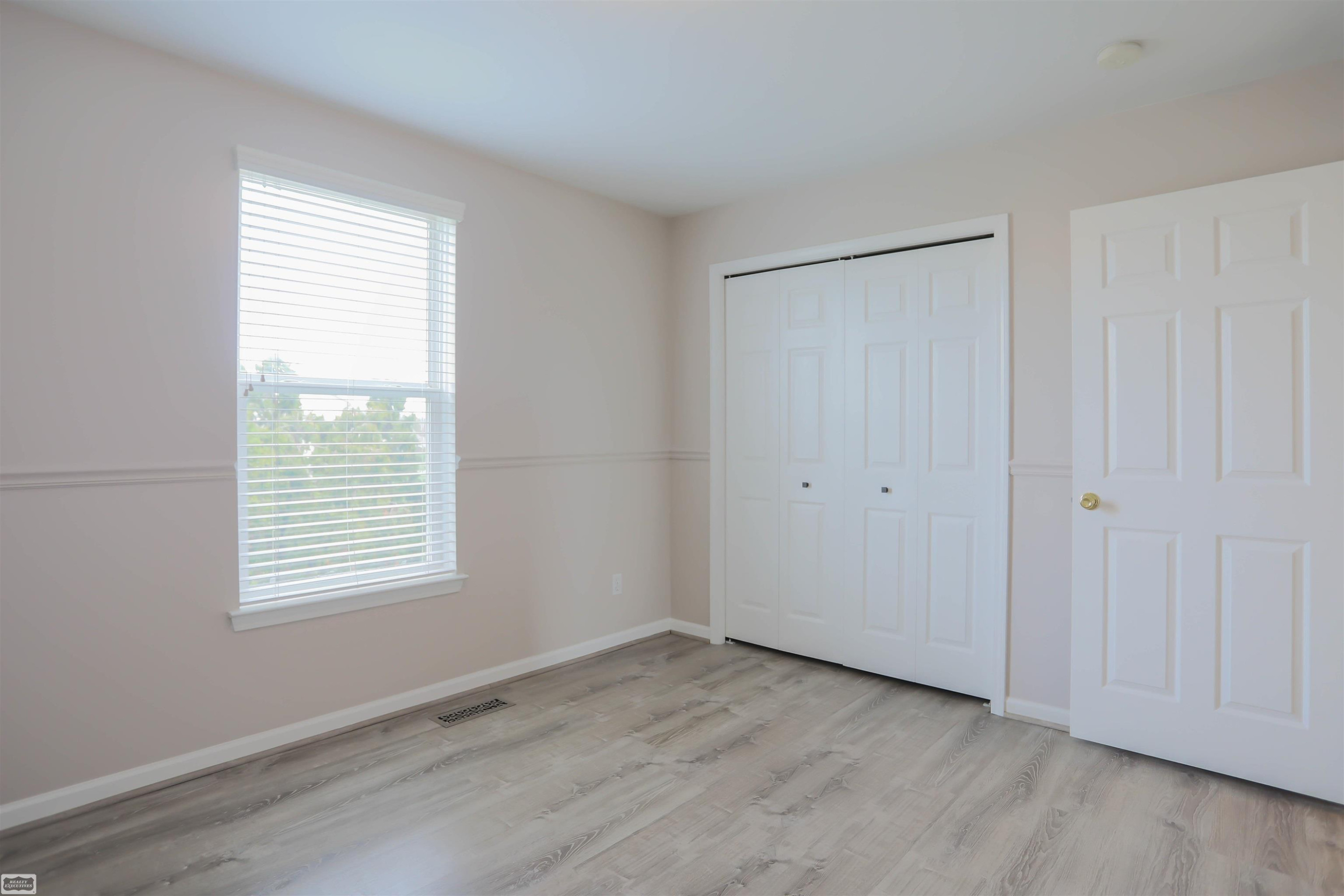 17889 Troon Trail, MI 48042 — Photo 37