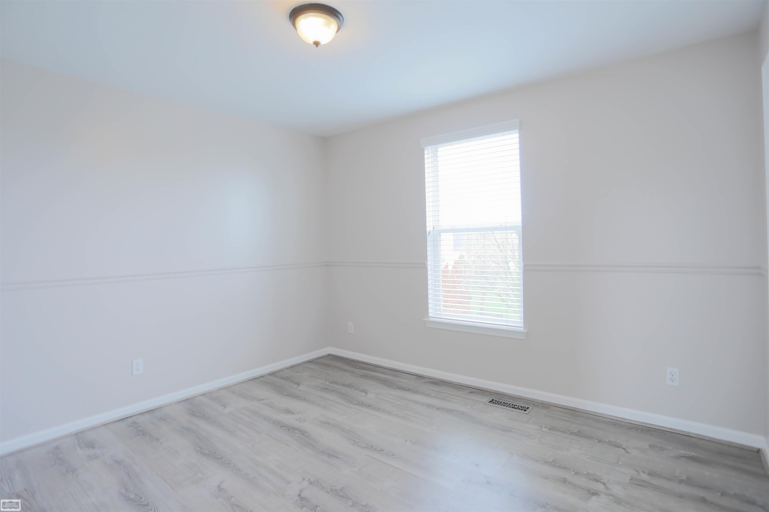 17889 Troon Trail, MI 48042 — Photo 38