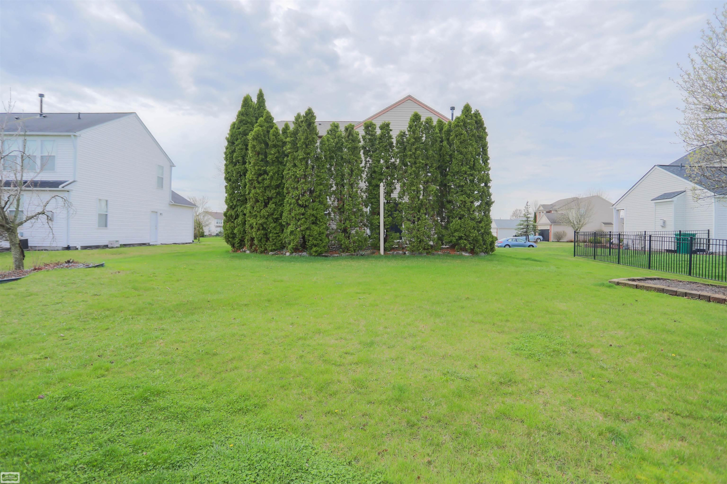 17889 Troon Trail, MI 48042 — Photo 54