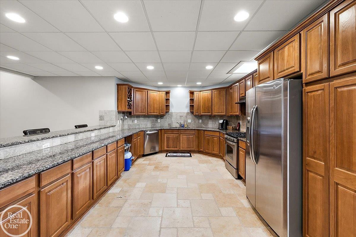 11484 Bayberry Drive, Unit #3, MI 48065 — Photo 39