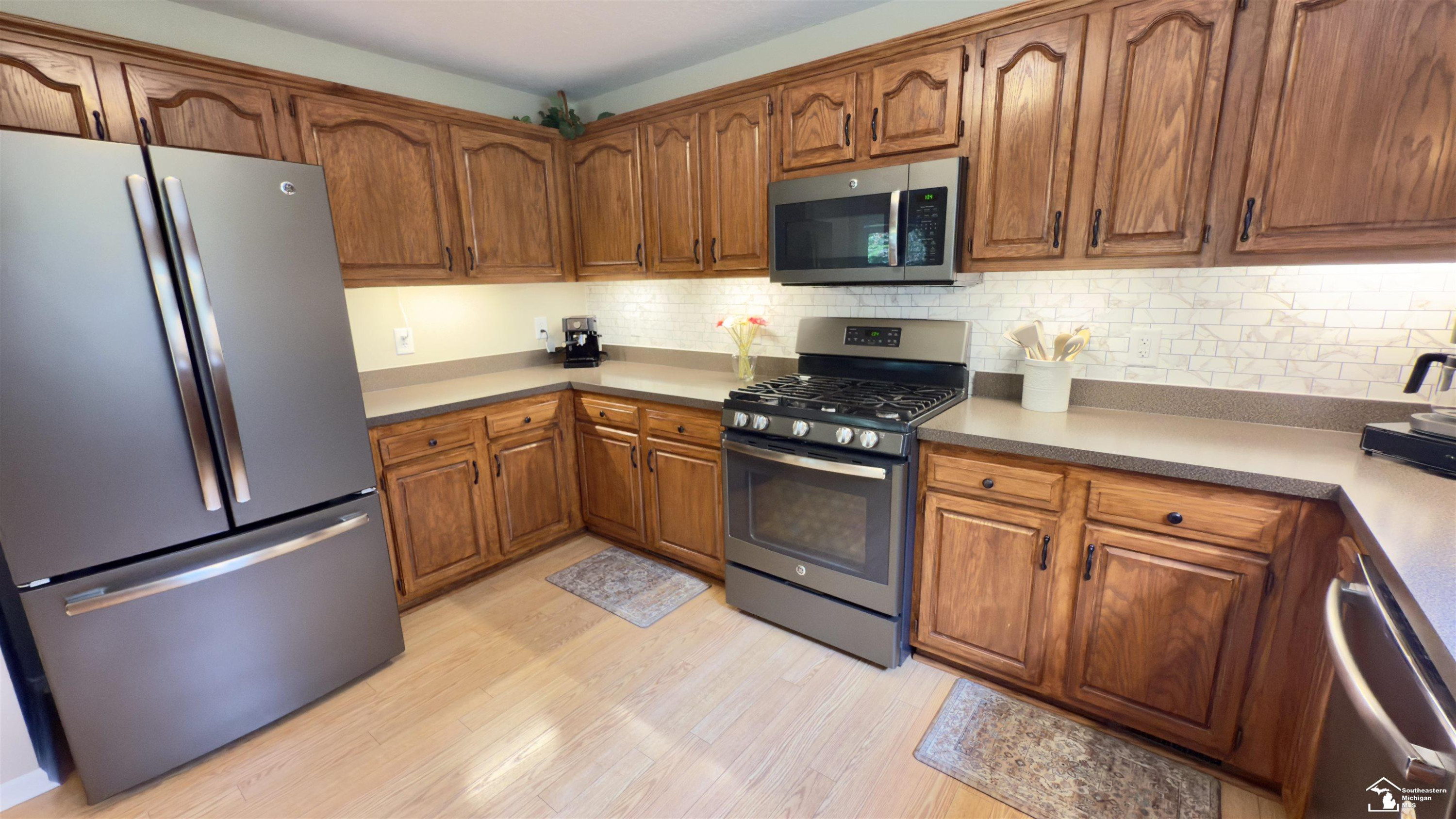 37540 Harvest Lane, New Boston, MI 48164 — Photo 16