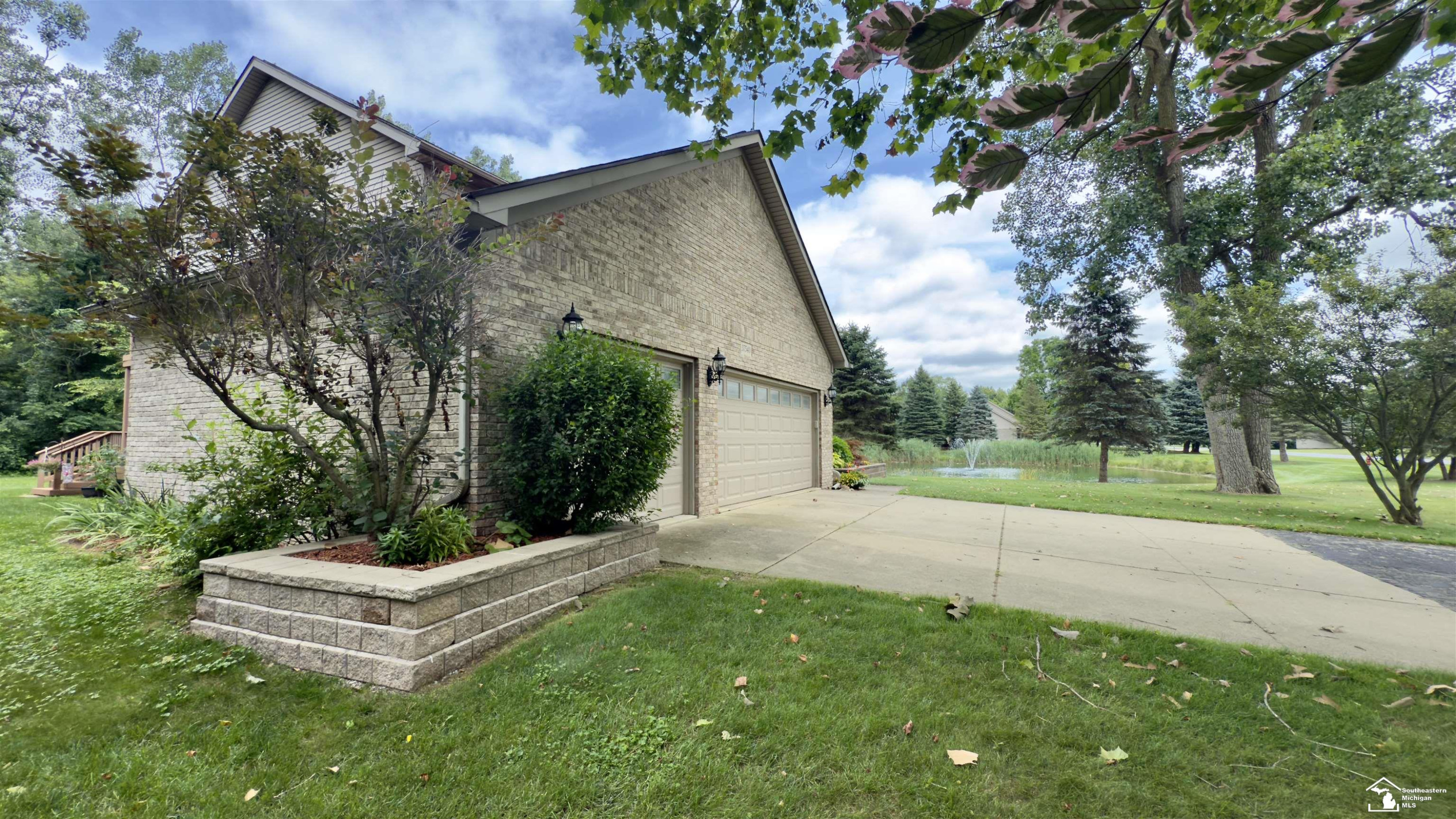 37540 Harvest Lane, New Boston, MI 48164 — Photo 44