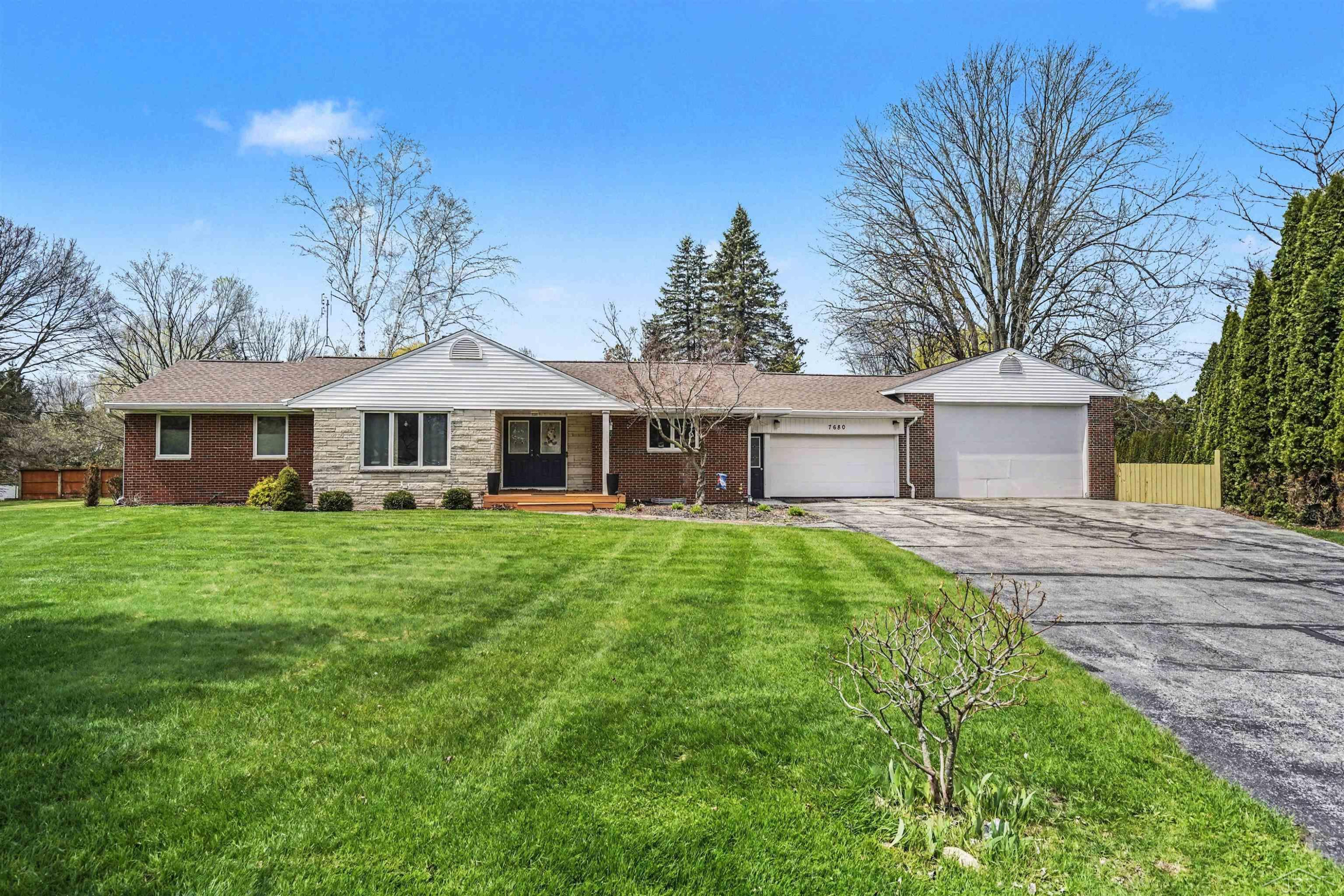 7680 Hillshire Court, Saginaw, MI 48609 — front exterior
