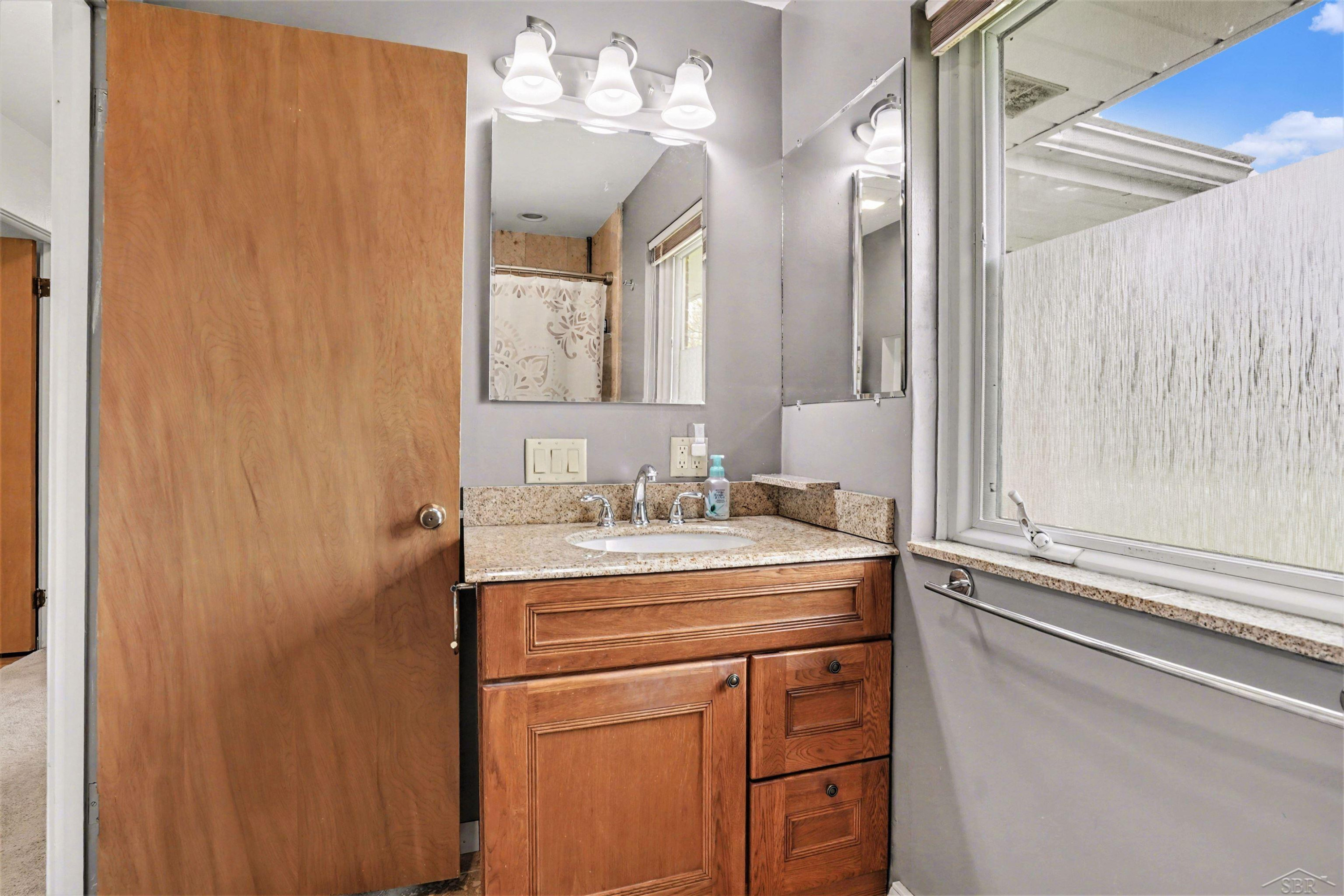 7680 Hillshire Court, Saginaw, MI 48609 — Photo 14