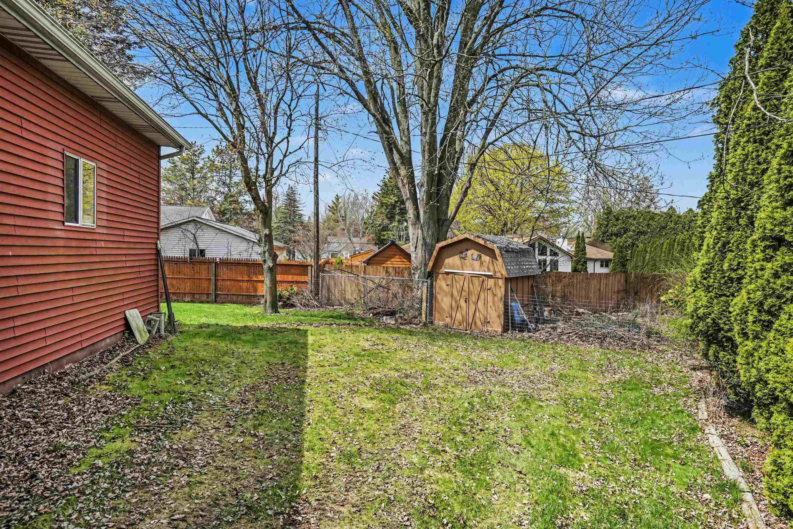 7680 Hillshire Court, Saginaw, MI 48609 — Photo 32