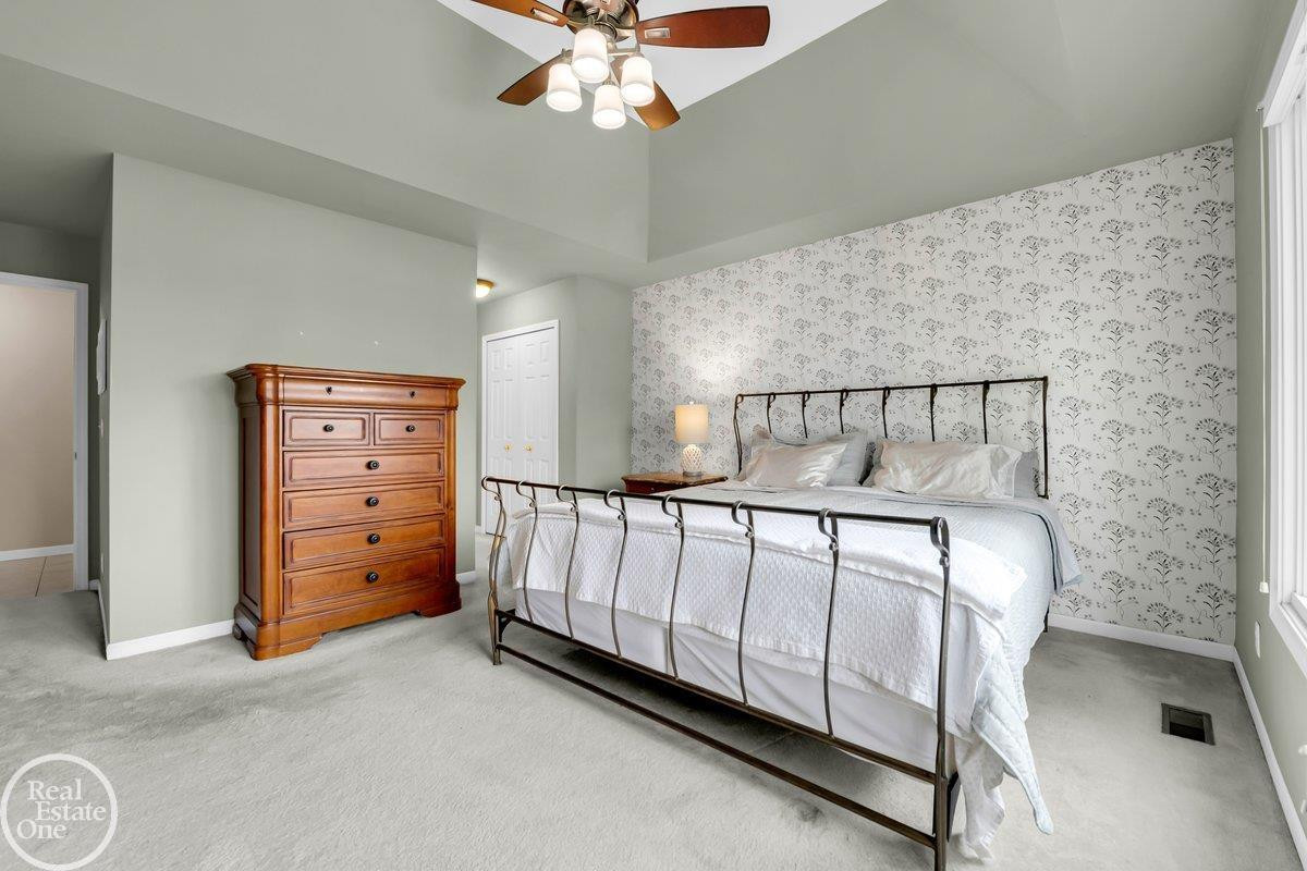47206 Woodberry Estates Drive, MI 48044 — Photo 22