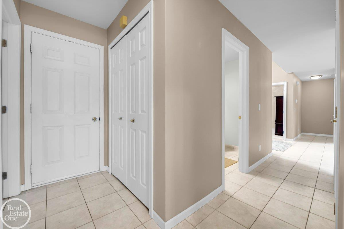 47206 Woodberry Estates Drive, MI 48044 — Photo 29