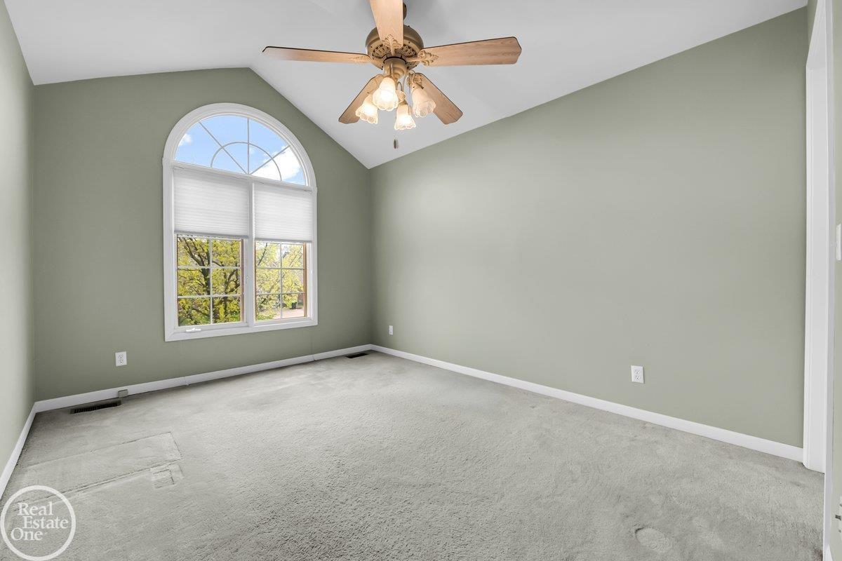 47206 Woodberry Estates Drive, MI 48044 — Photo 37