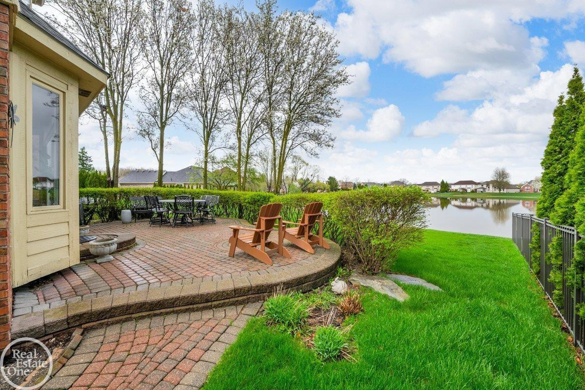 47206 Woodberry Estates Drive, MI 48044 — Photo 45