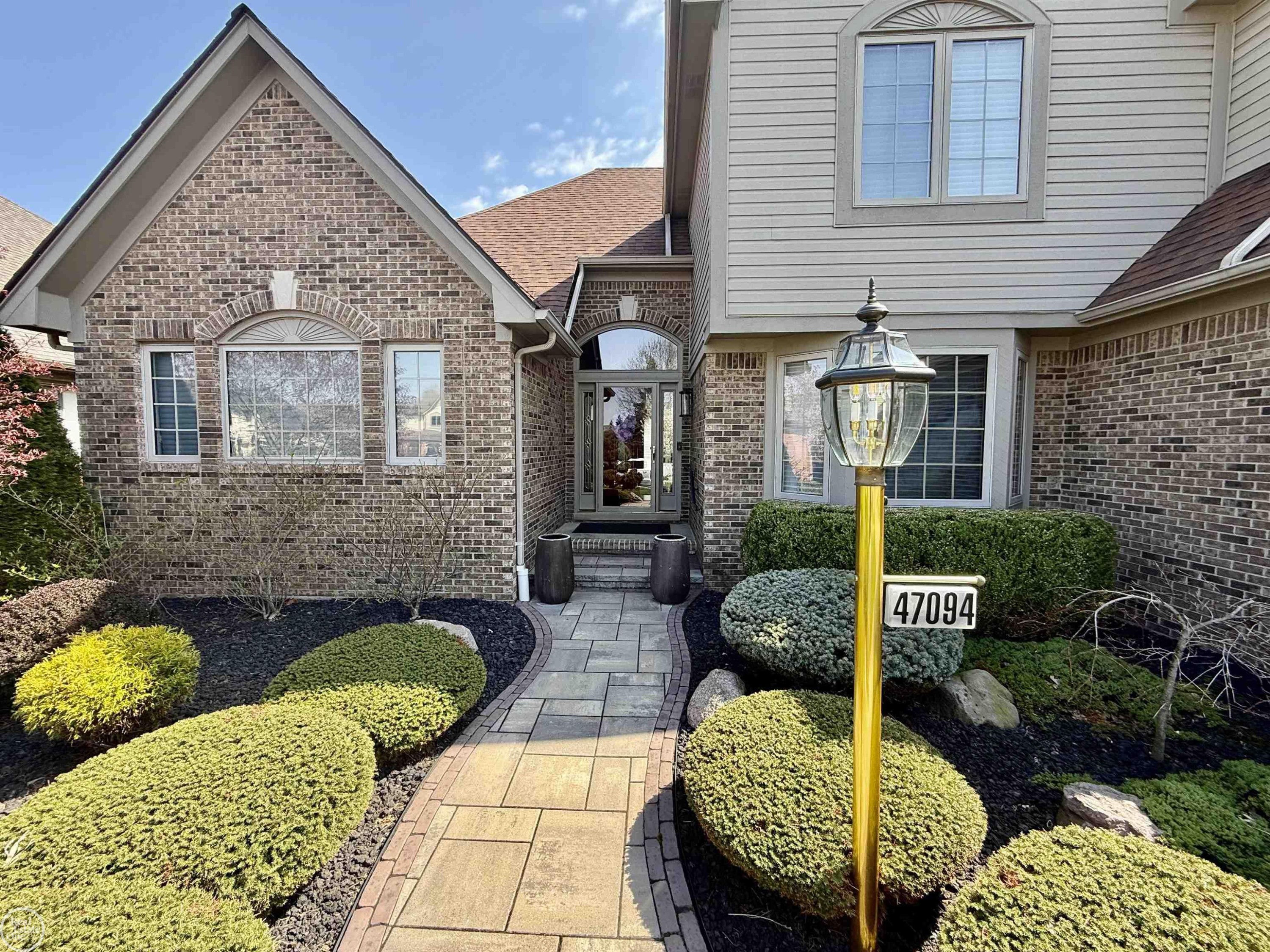 47094 Burning Tree Lane, Macomb, MI 48044 — Photo 5