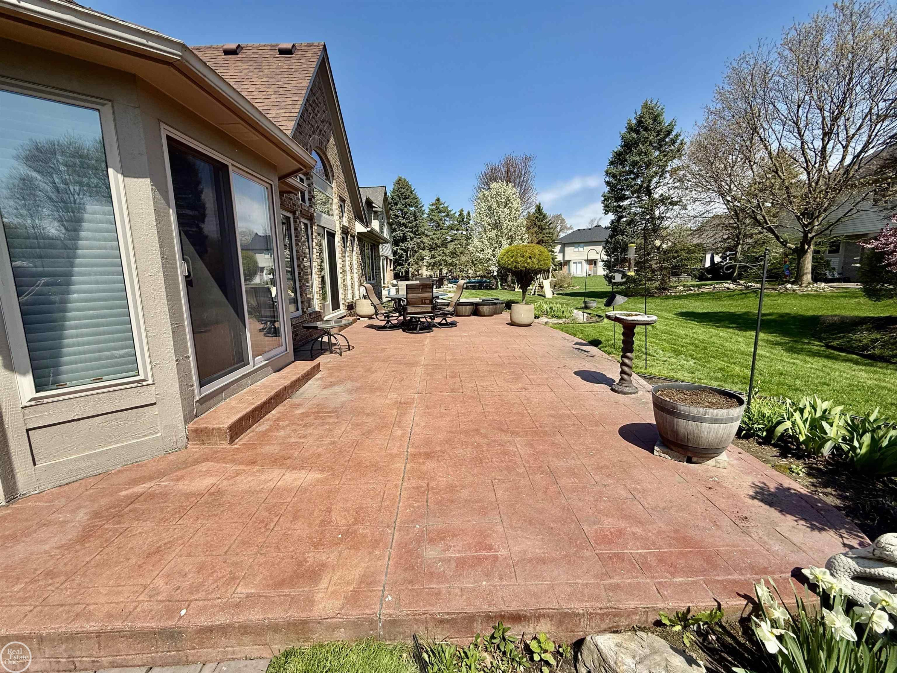 47094 Burning Tree Lane, Macomb, MI 48044 — Photo 10