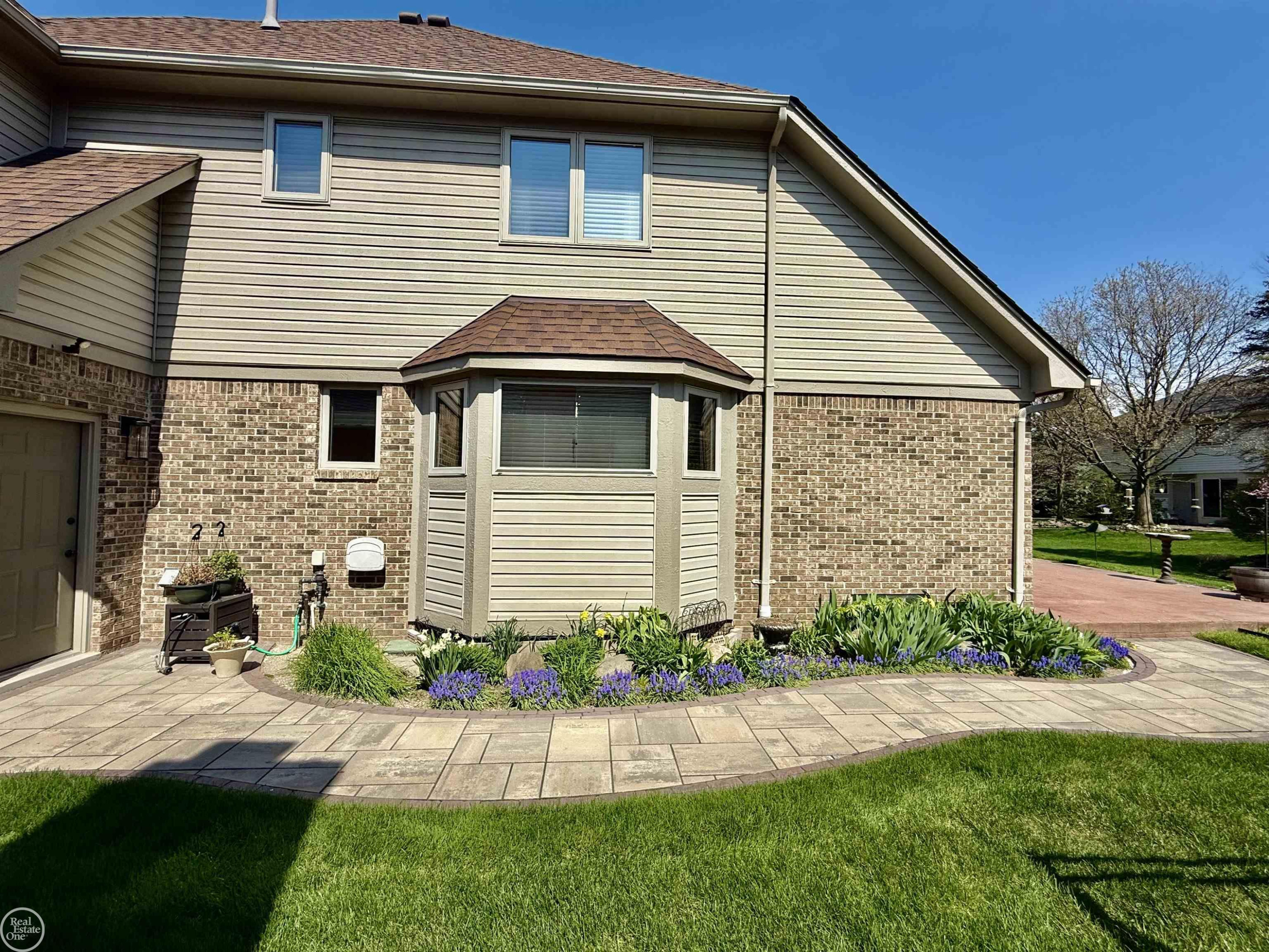 47094 Burning Tree Lane, Macomb, MI 48044 — Photo 14