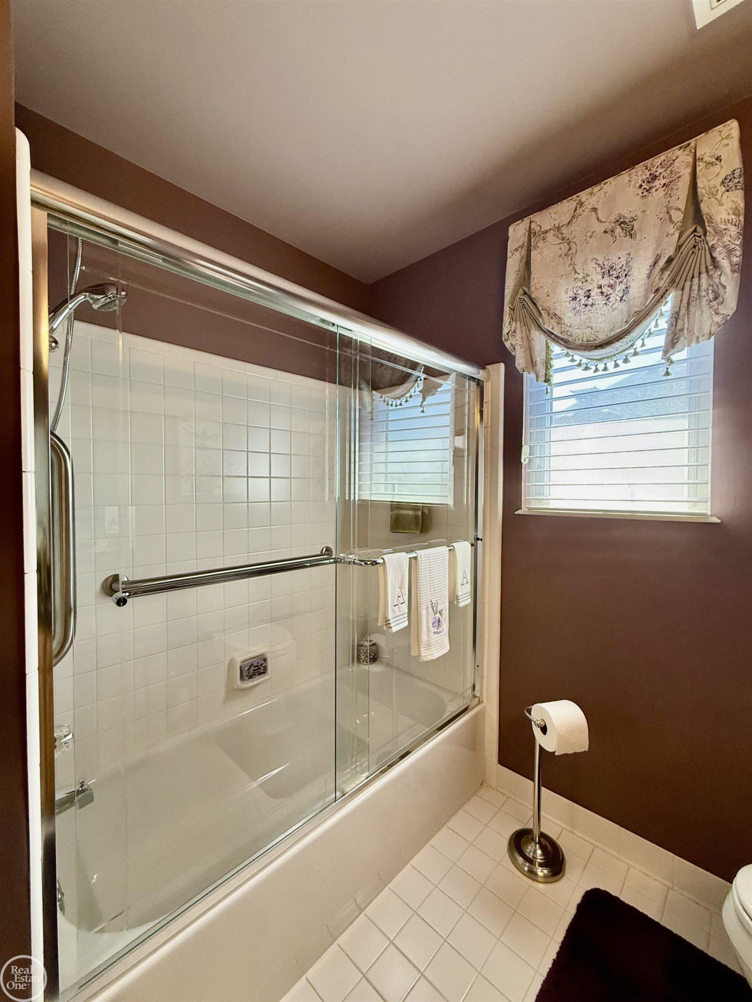47094 Burning Tree Lane, Macomb, MI 48044 — Photo 55