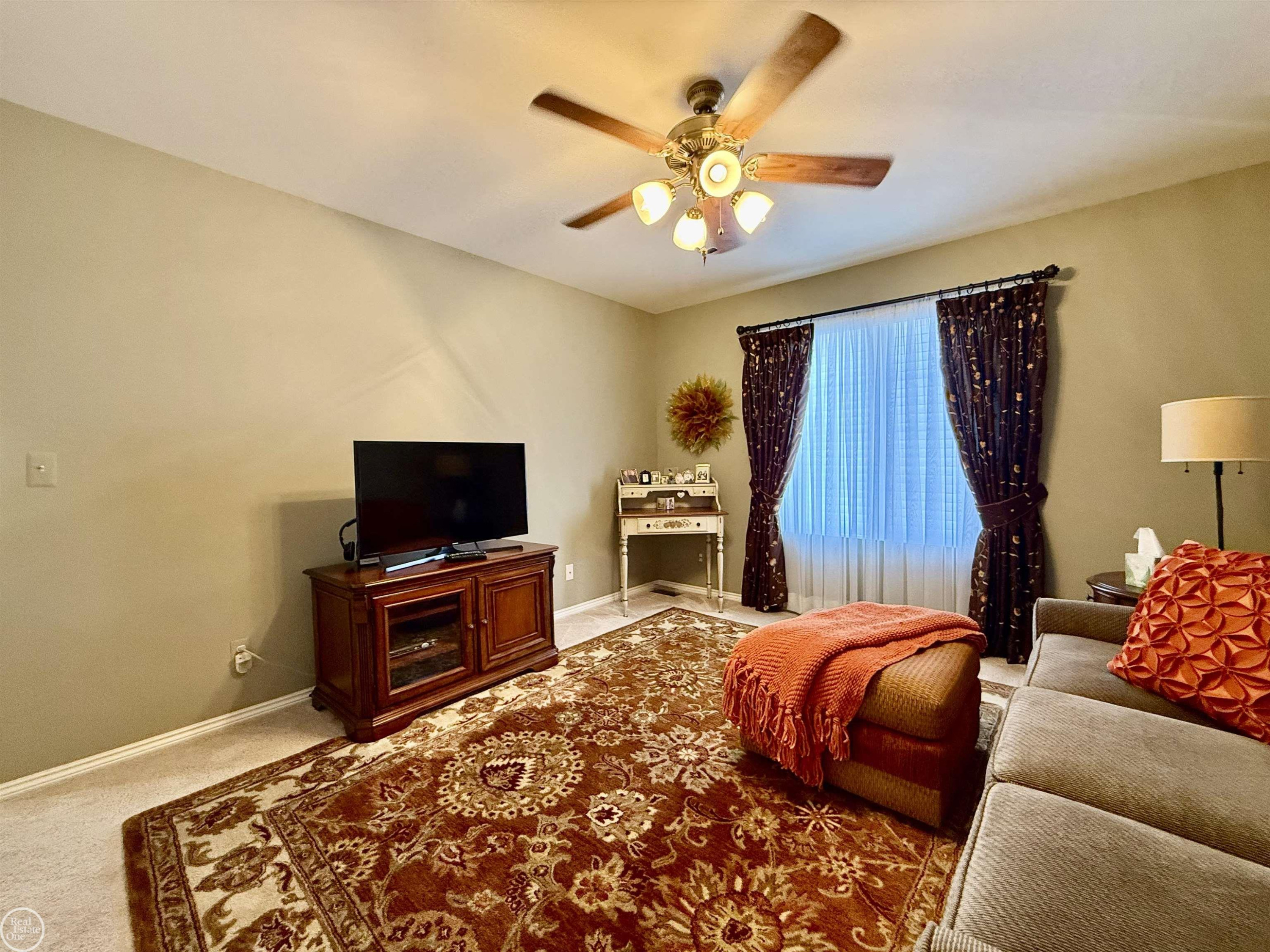 47094 Burning Tree Lane, Macomb, MI 48044 — Photo 57
