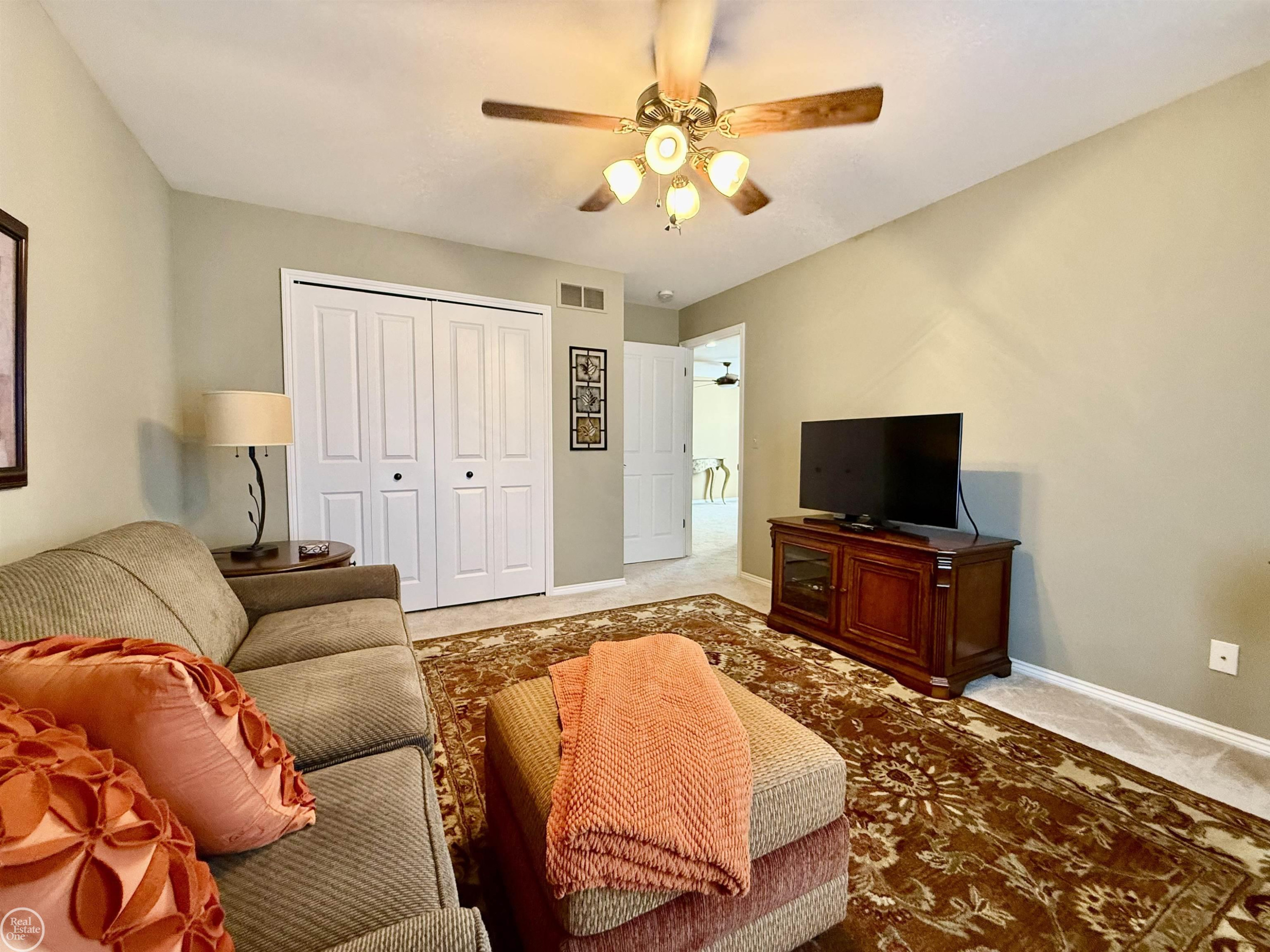 47094 Burning Tree Lane, Macomb, MI 48044 — Photo 58