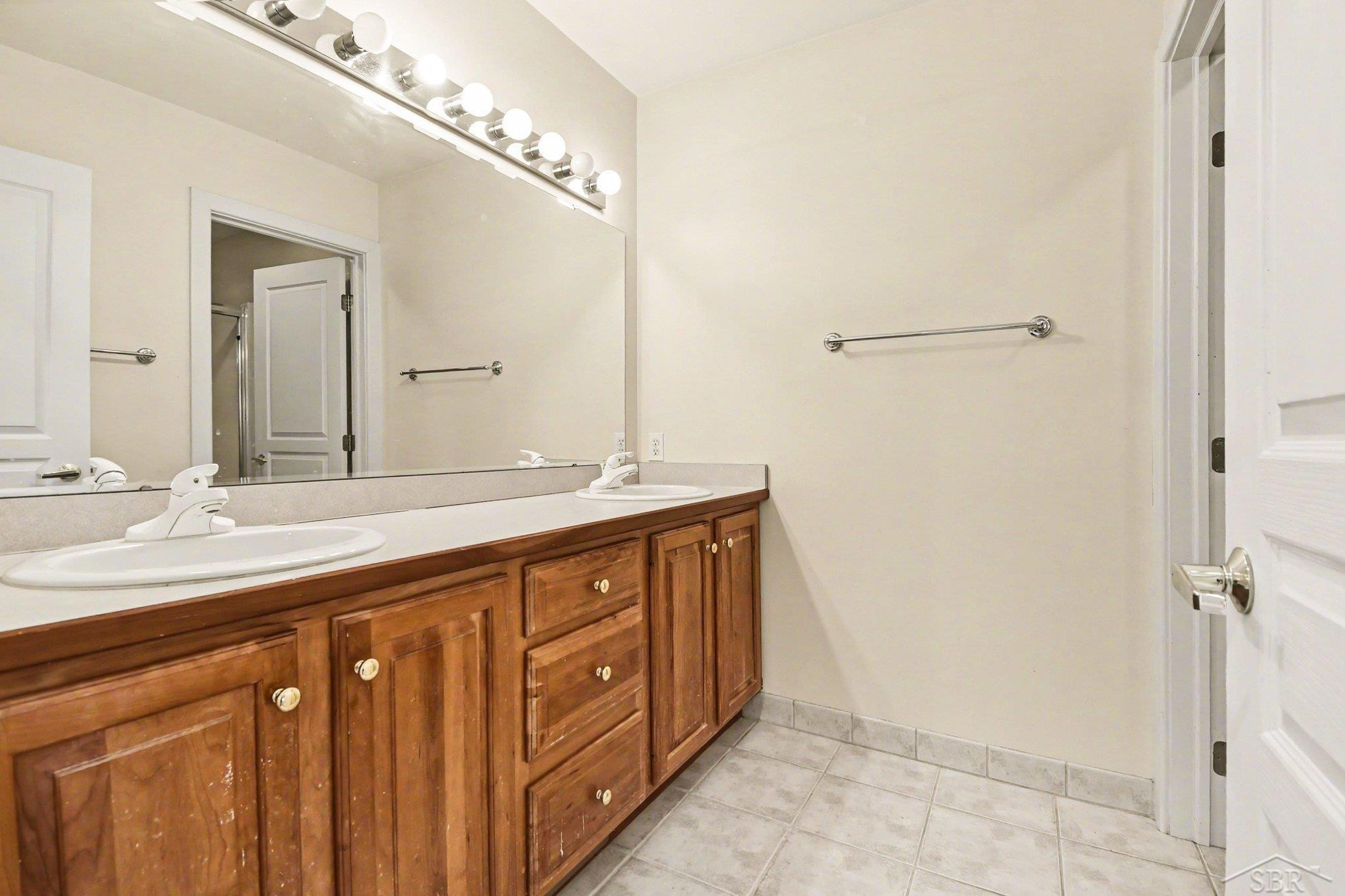 10 Cobblestone Place, Saginaw, MI 48603 — Photo 21