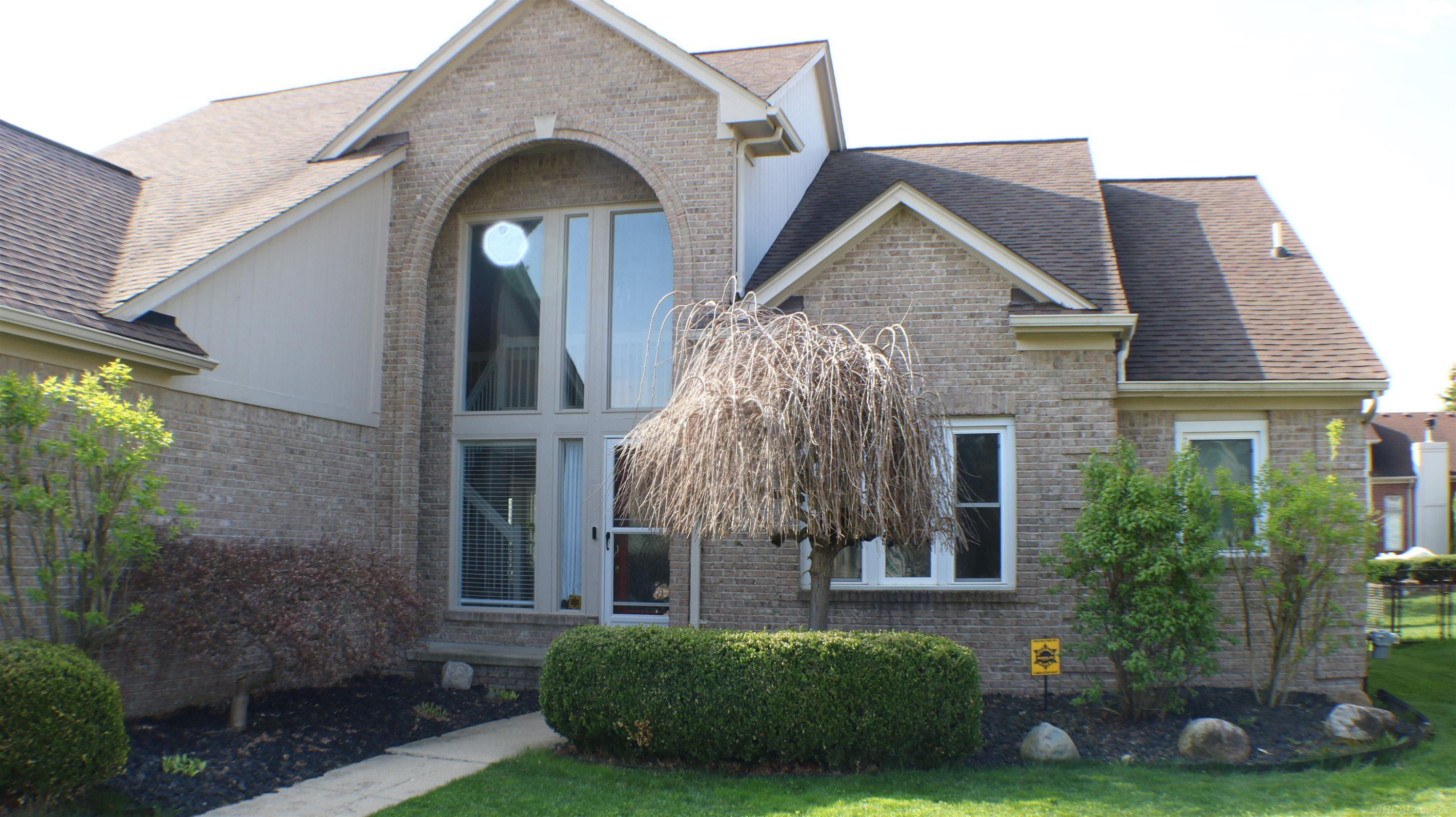 21528 Mackenzie Drive, MI 48044 — Photo 2