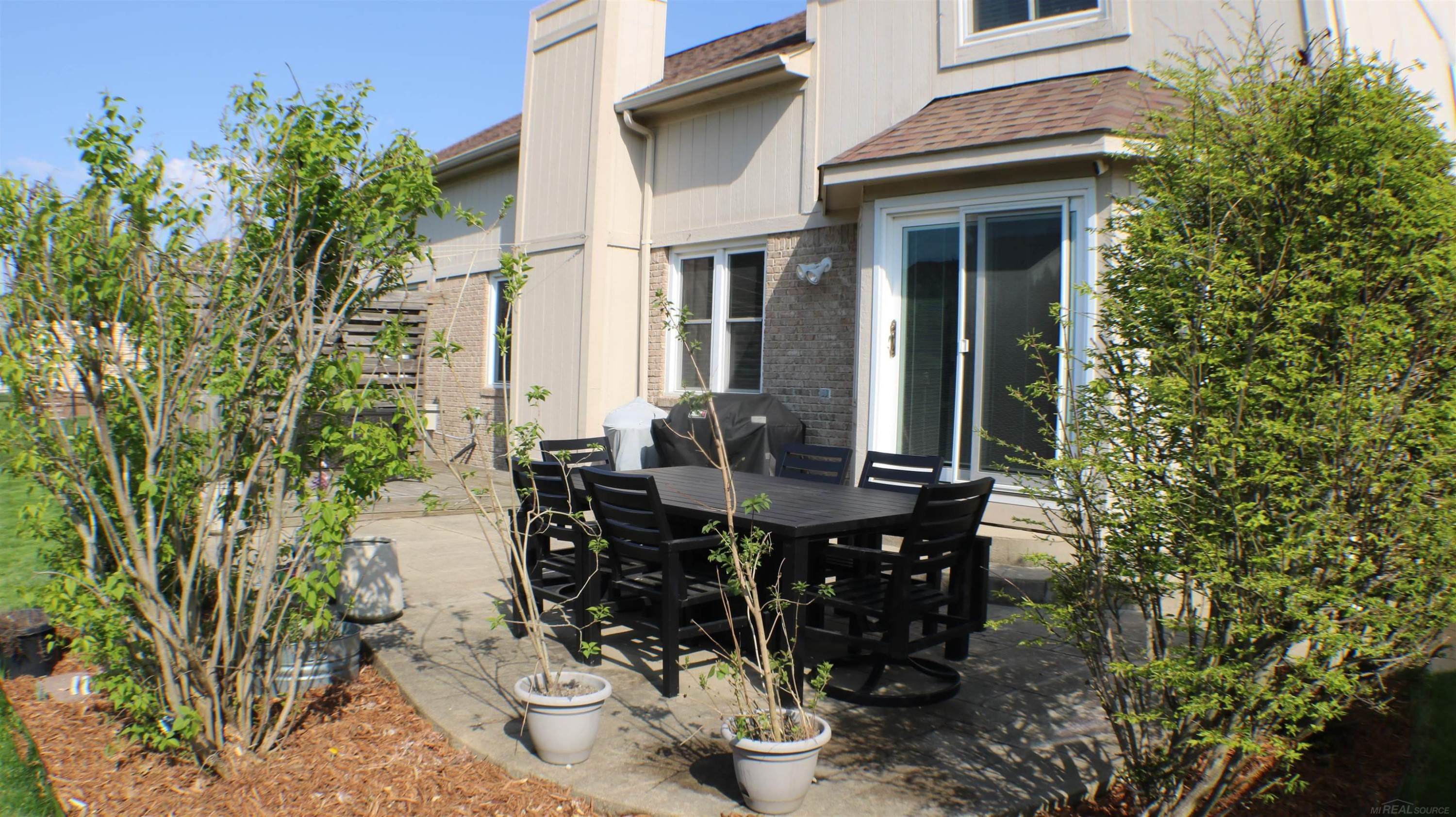 21528 Mackenzie Drive, MI 48044 — Photo 9