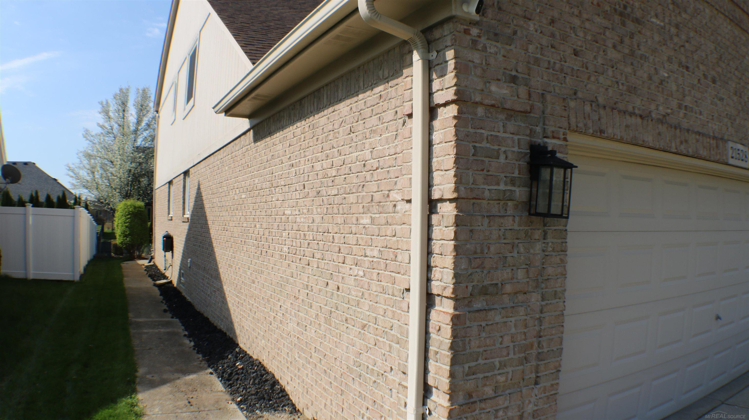 21528 Mackenzie Drive, MI 48044 — Photo 13